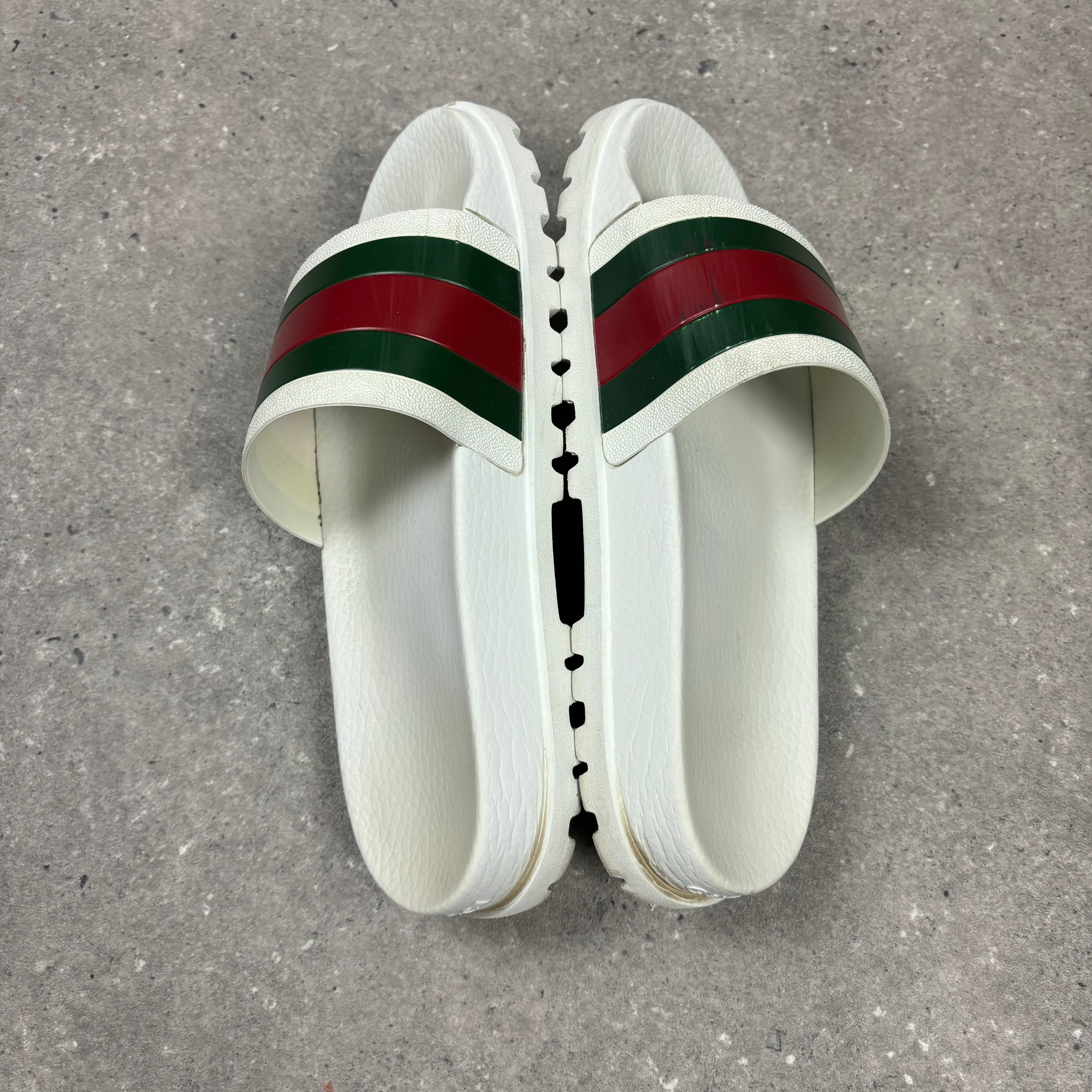 GUCCI SLIDERS - (EU41 / UK7)
