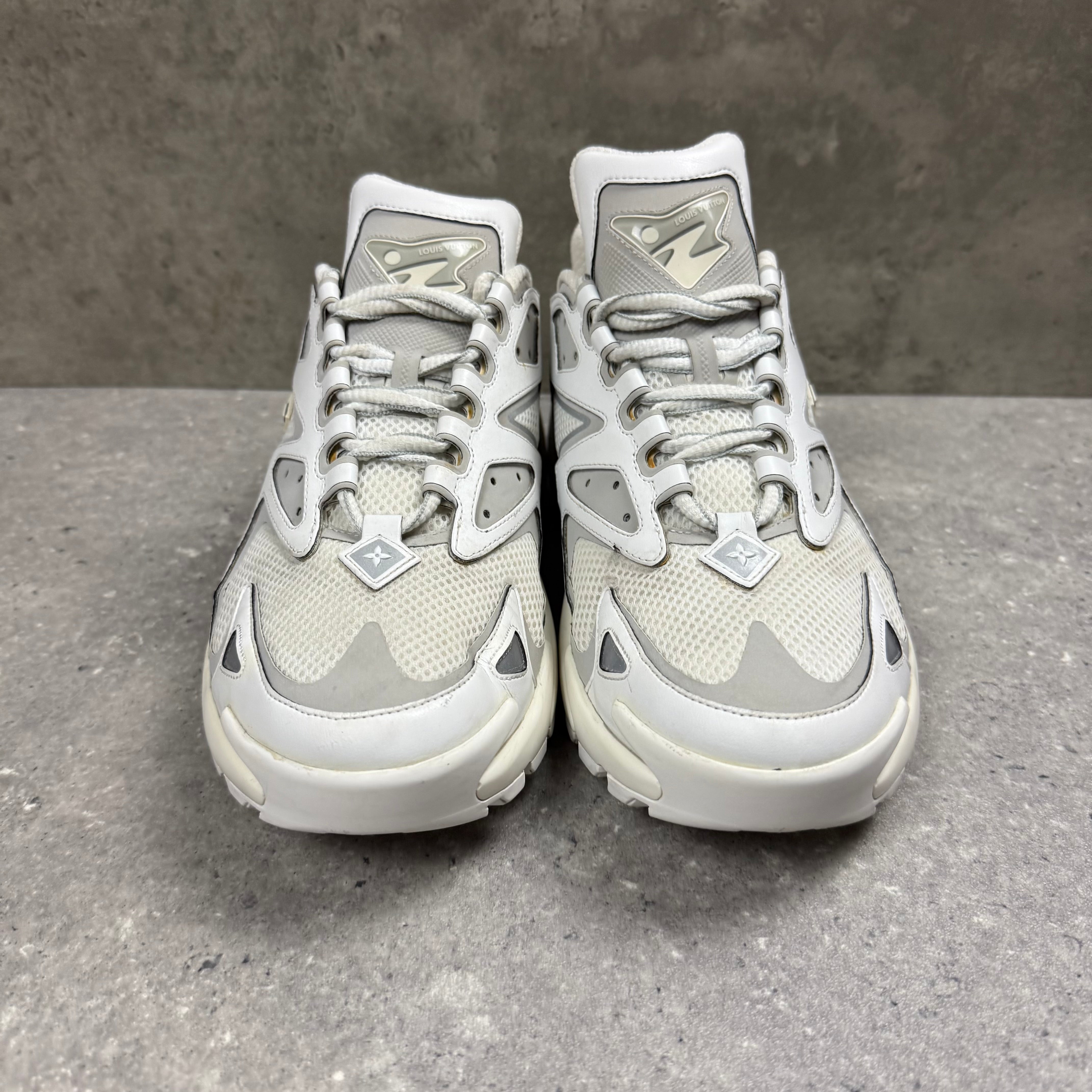 LOUIS VUITTON TACTICS WHITE - EU41 (FITS UK 8)