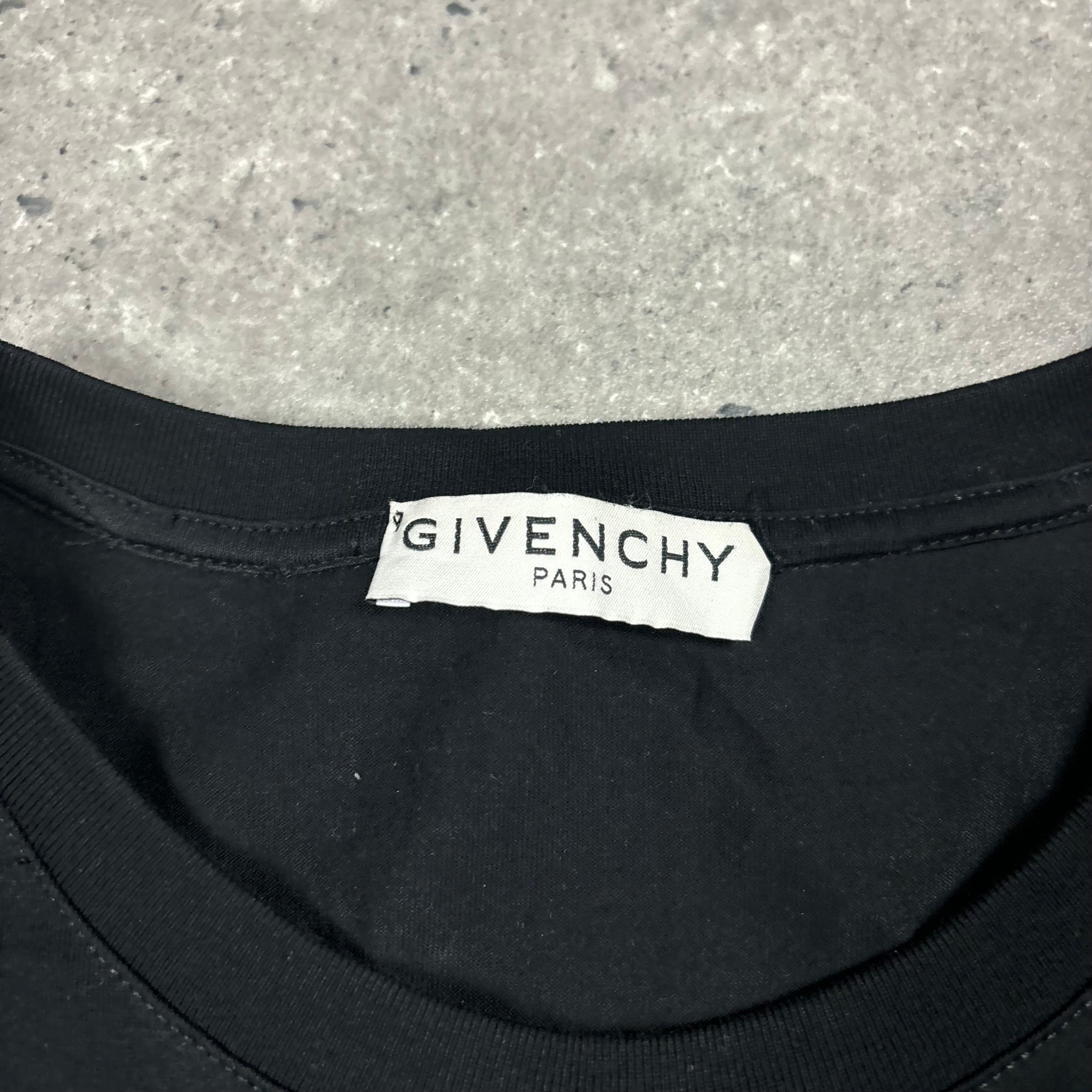 GIVENCHY T-SHIRT (FITS L)