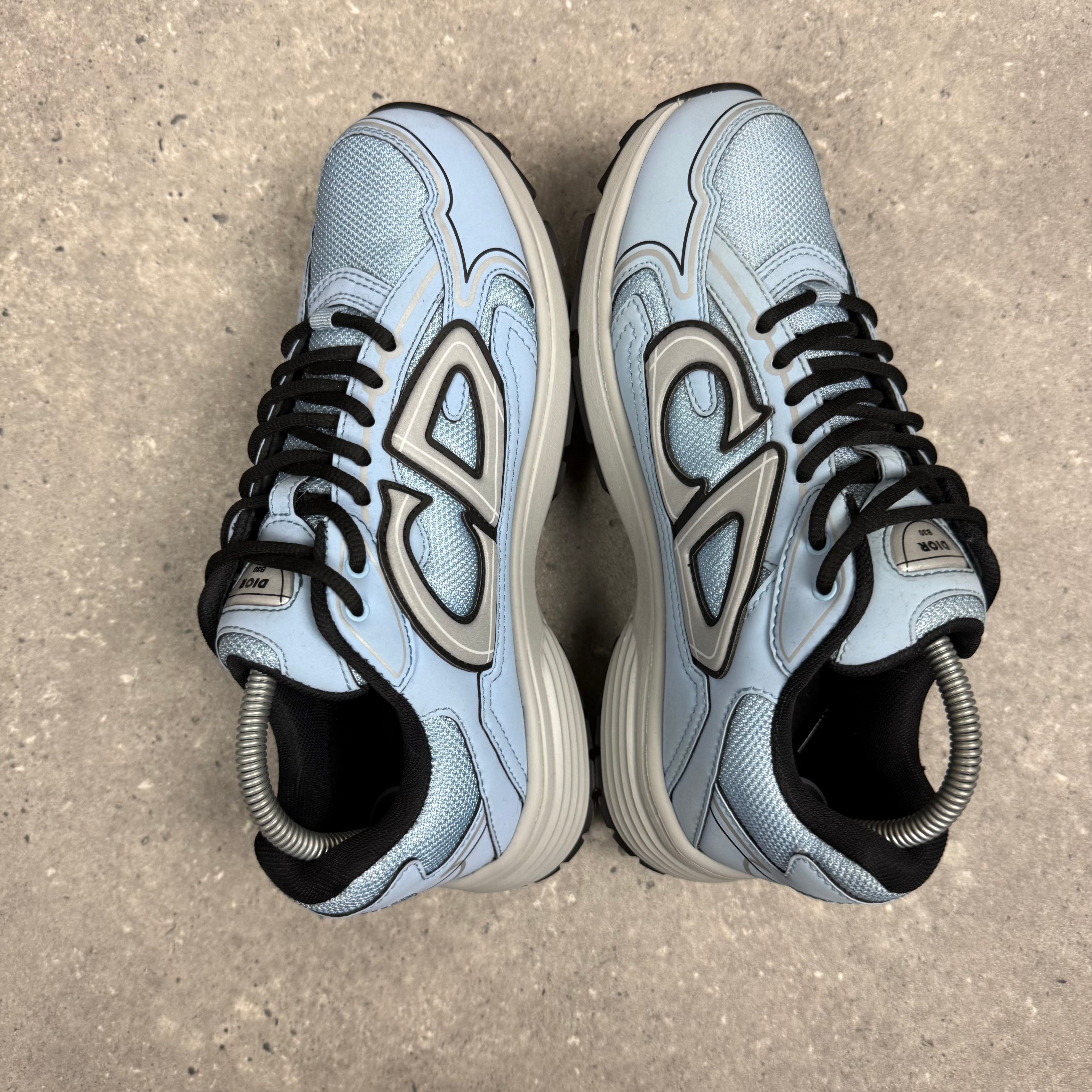 DIOR B30 LIGHT BLUE - (EU 40 / UK 6)
