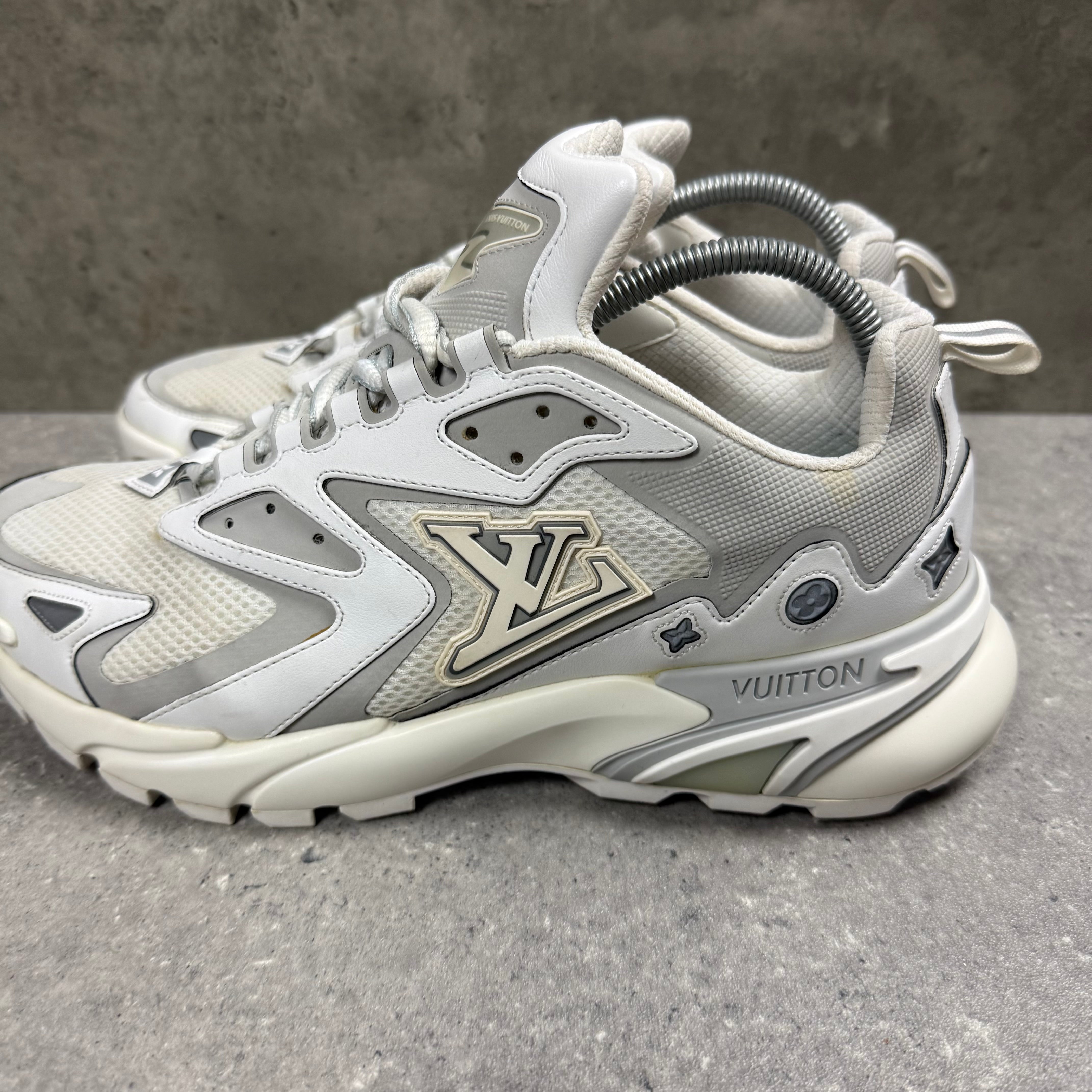 LOUIS VUITTON TACTICS WHITE - EU41 (FITS UK 8)