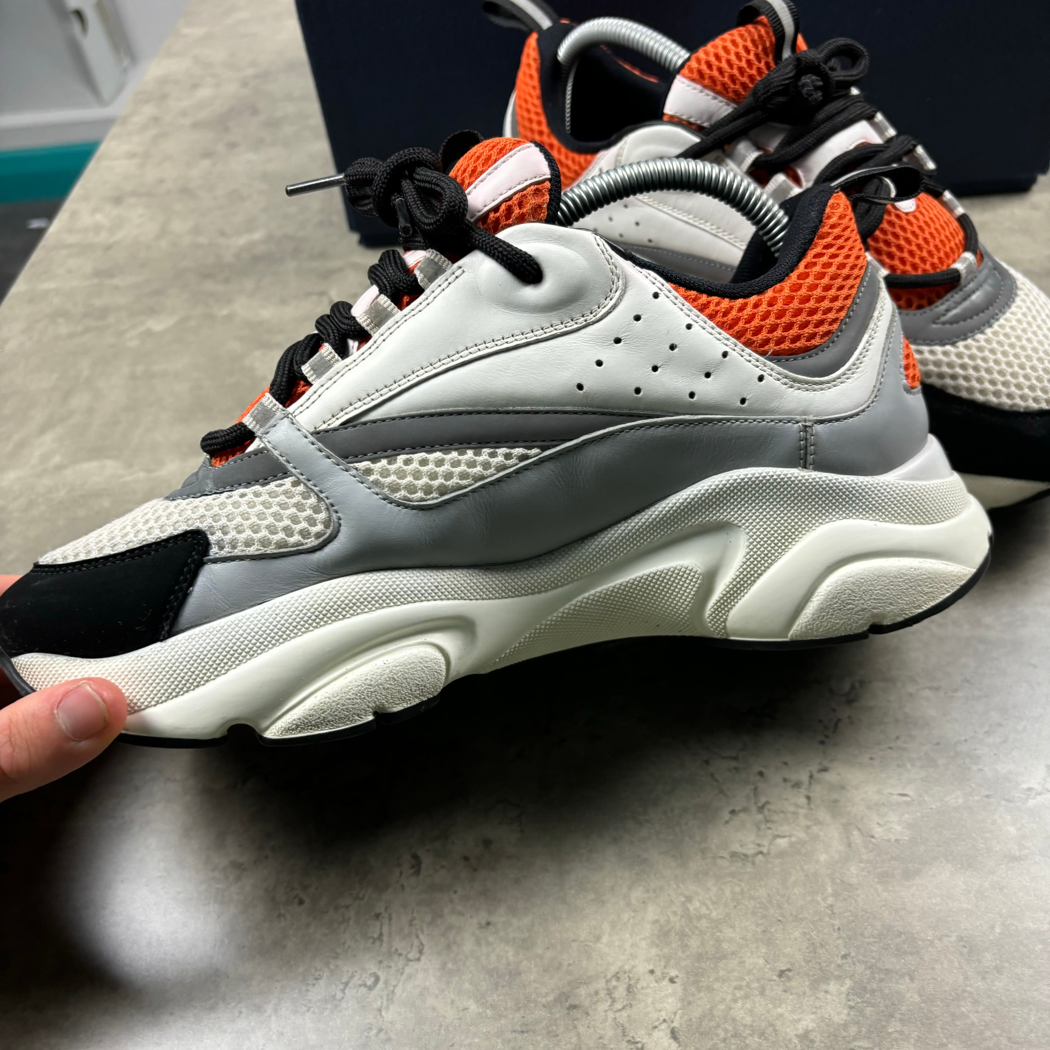 DIOR B22 ORANGE EU 41.5 (FITS UK 7.5)