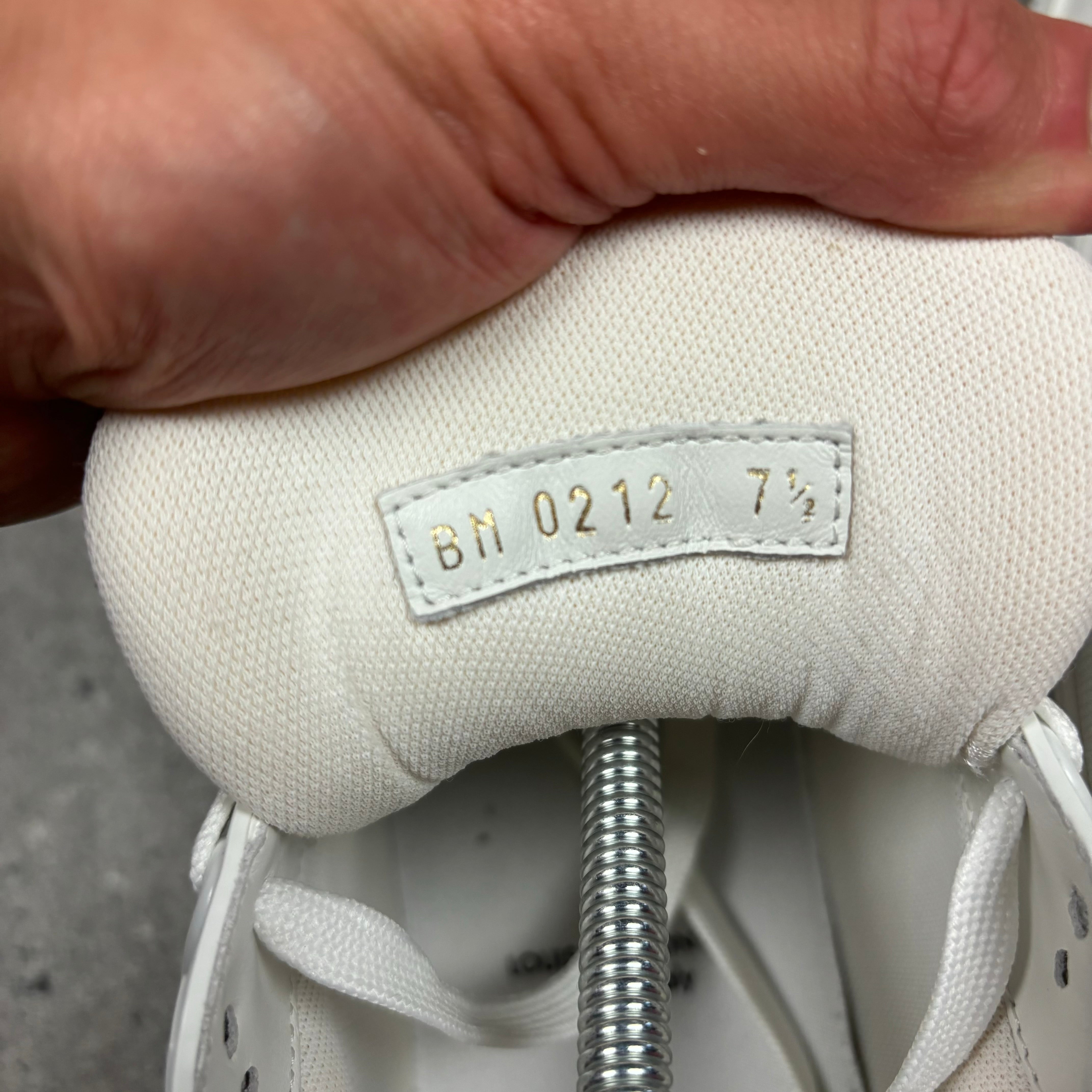 LOUIS VUITTON TRAINERS - EU41.5 (FITS UK 8.5)