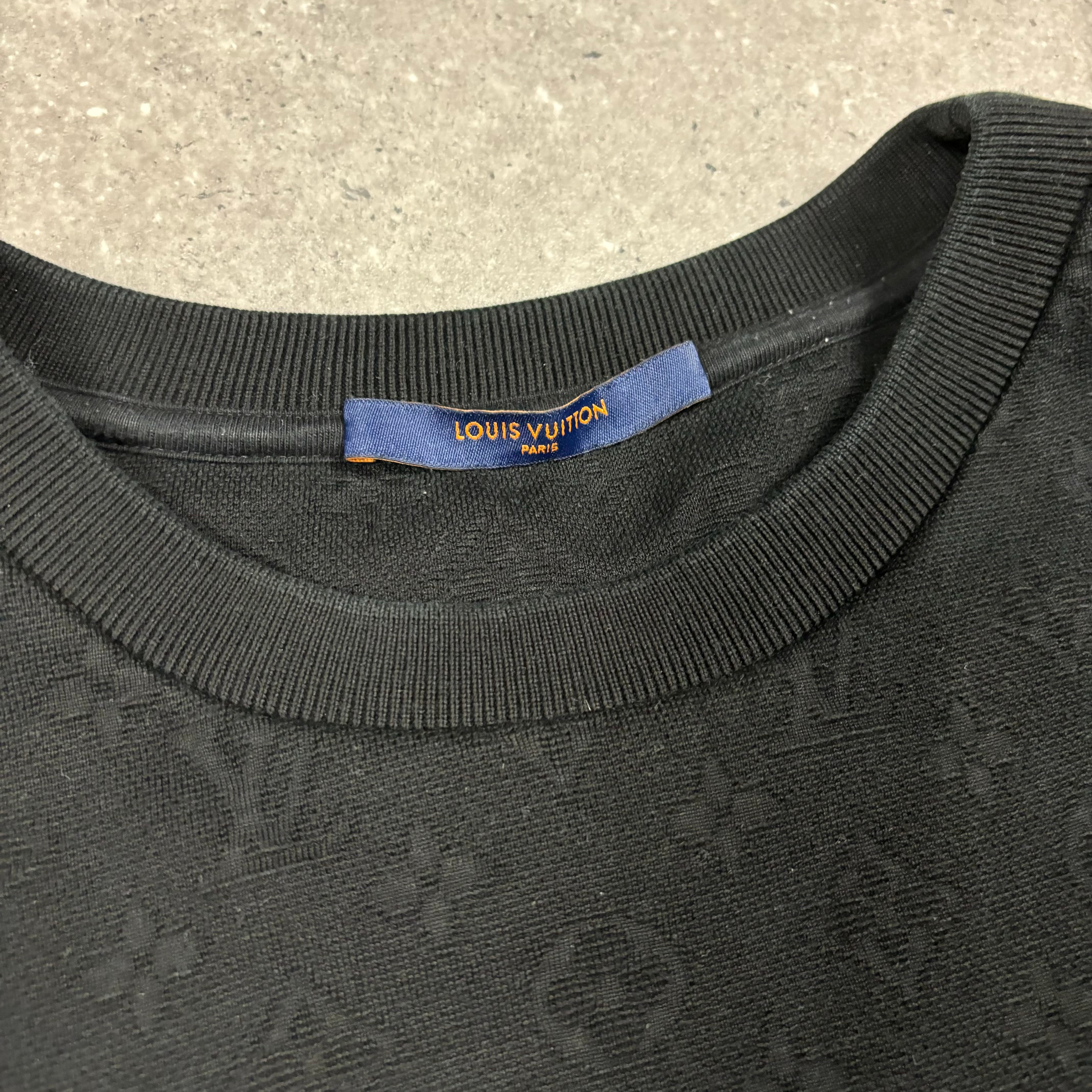 LOUIS VUITTON MONOGRAM T-SHIRT (XL)