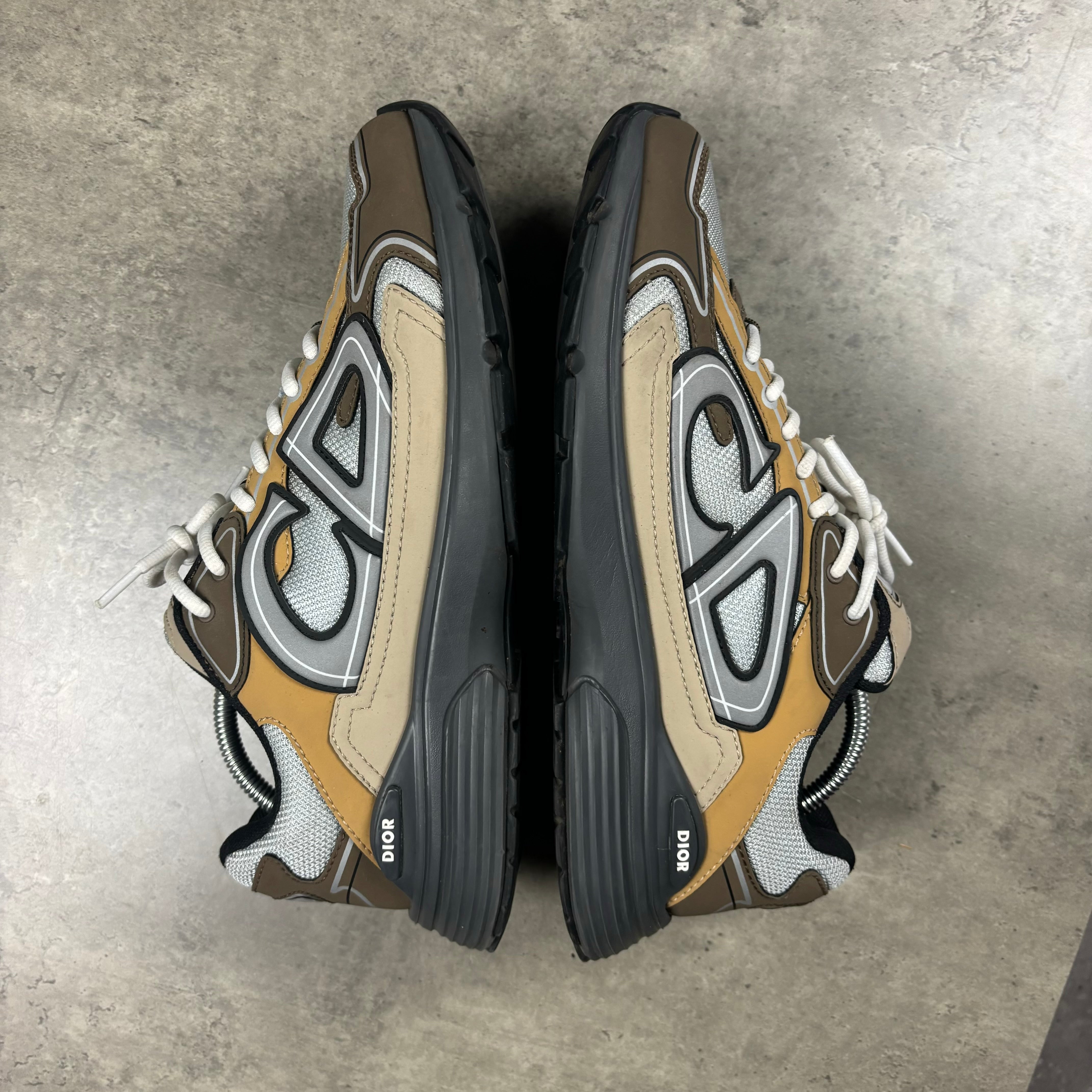 DIOR B30 BROWN - (EU44 / UK 10)