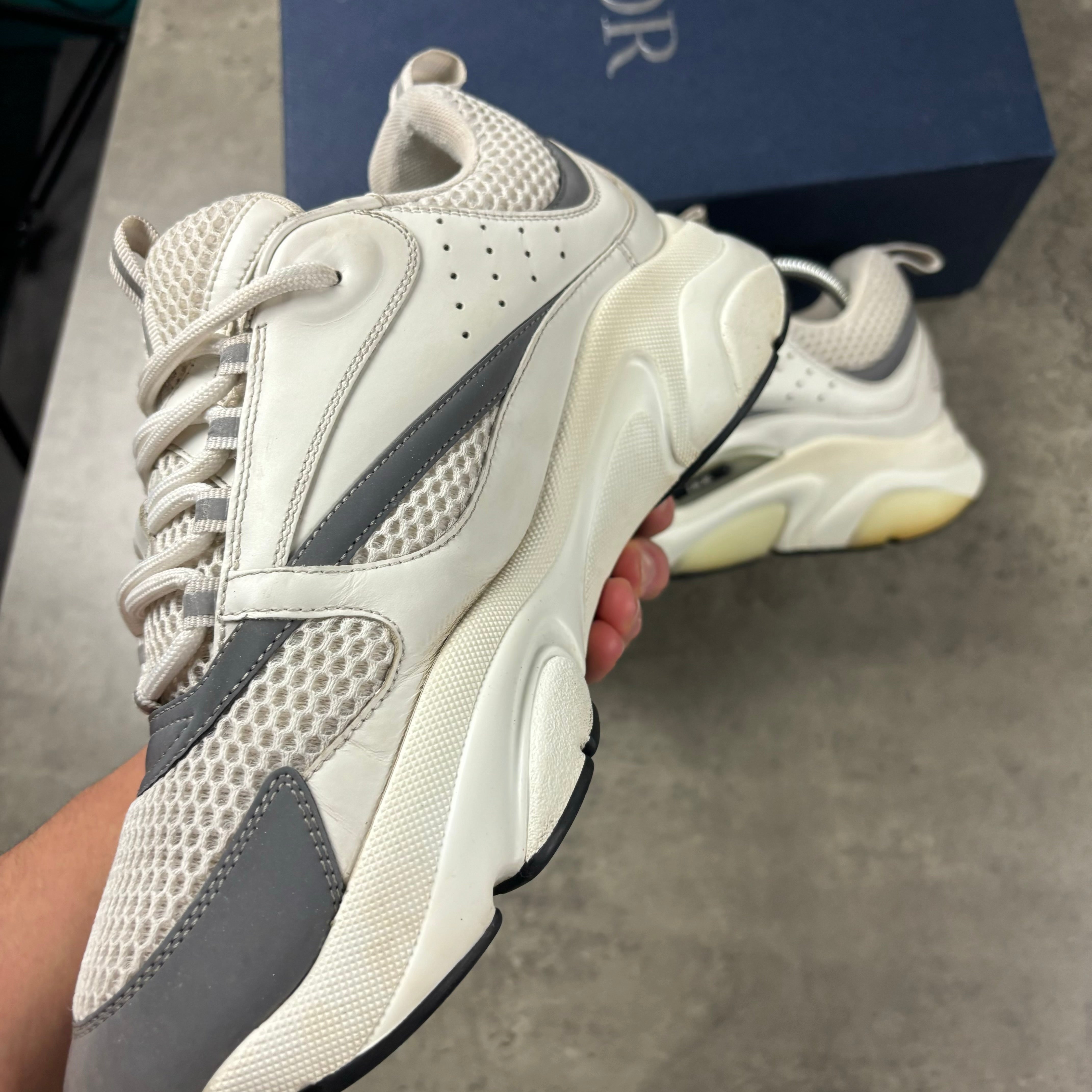 DIOR B22 WHITE EU 43 (FITS UK 9)