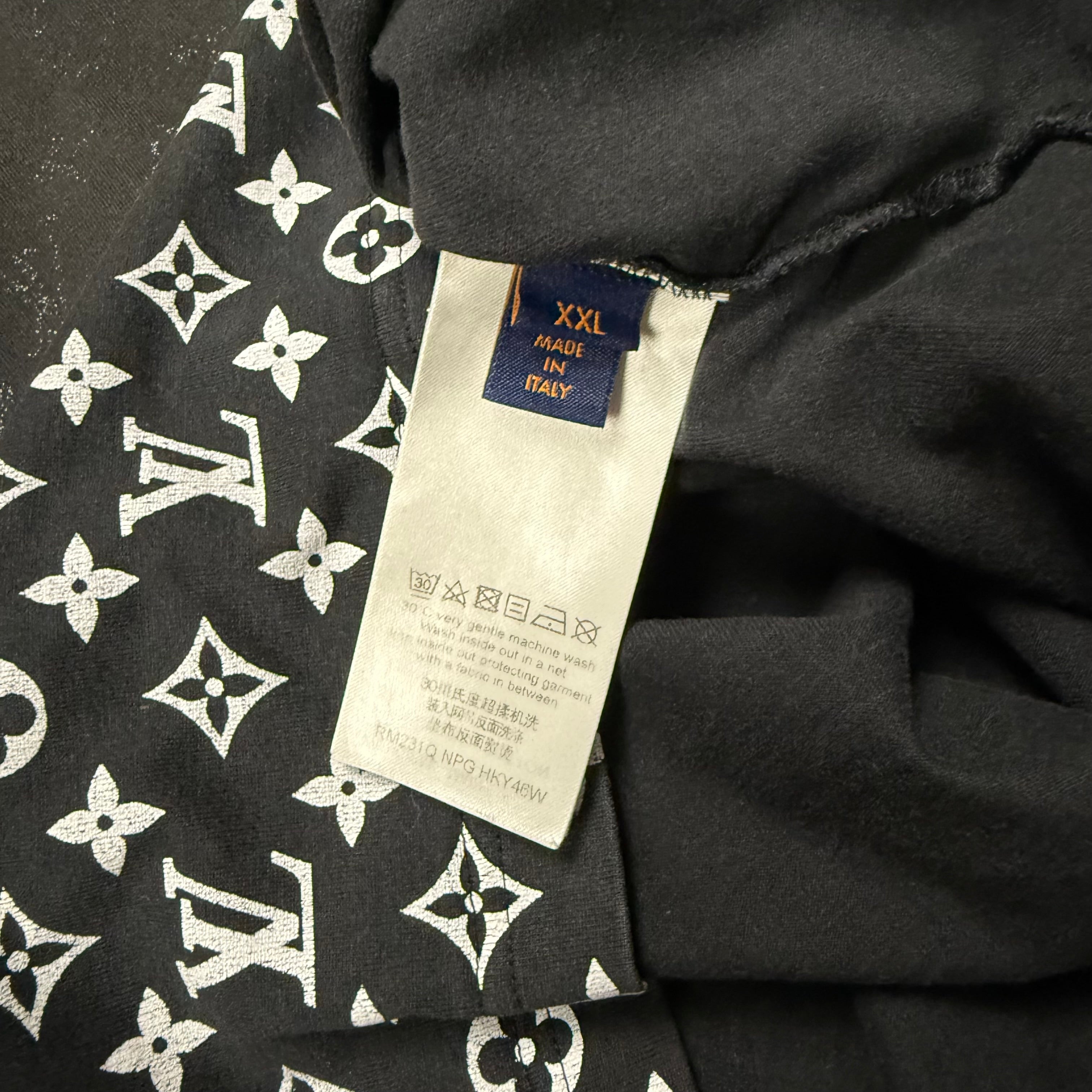 LOUIS VUITTON GRADIENT T-SHIRT - (FITS XL)
