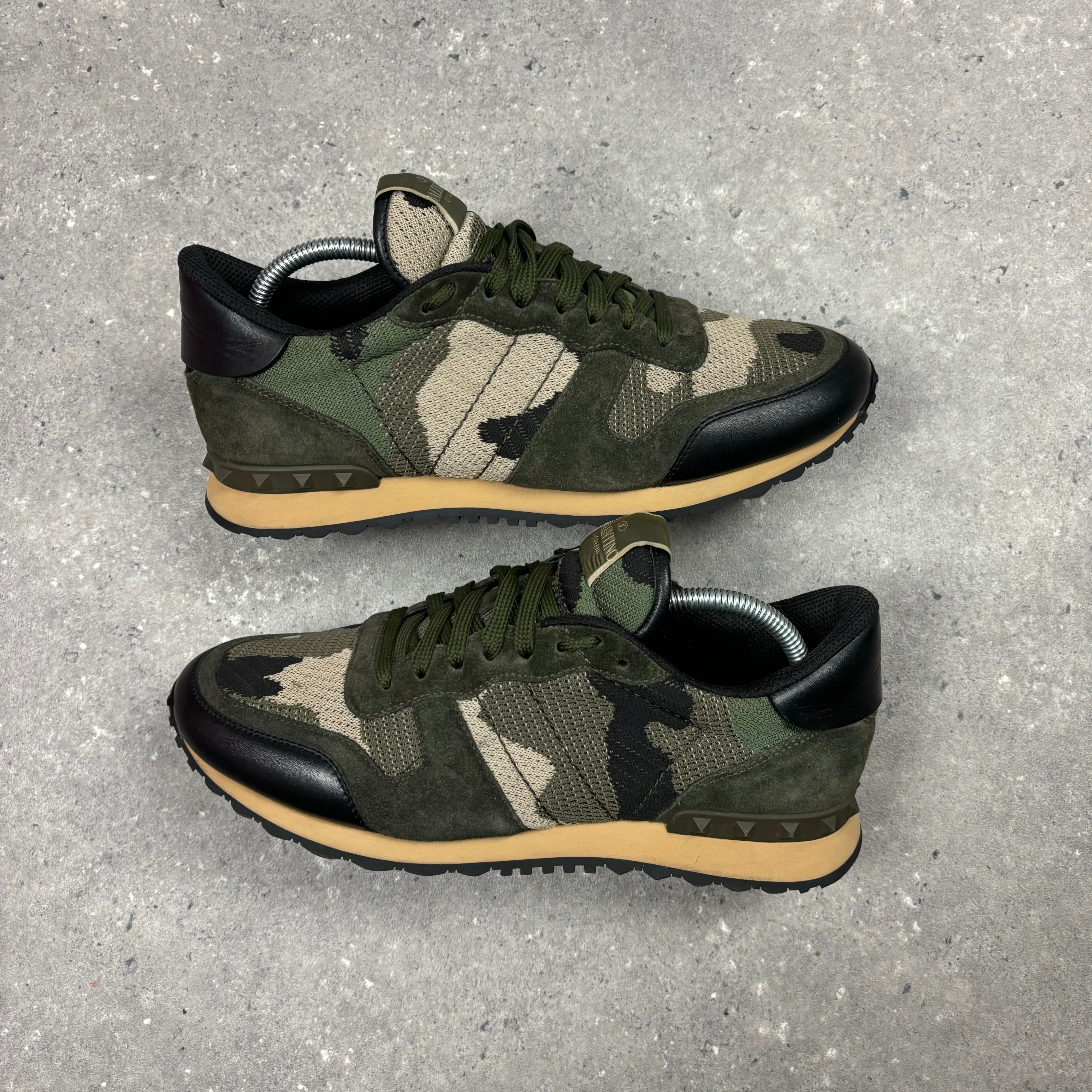 VALENTINO ROCKRUNNER KHAKI - (EU42 / UK8)