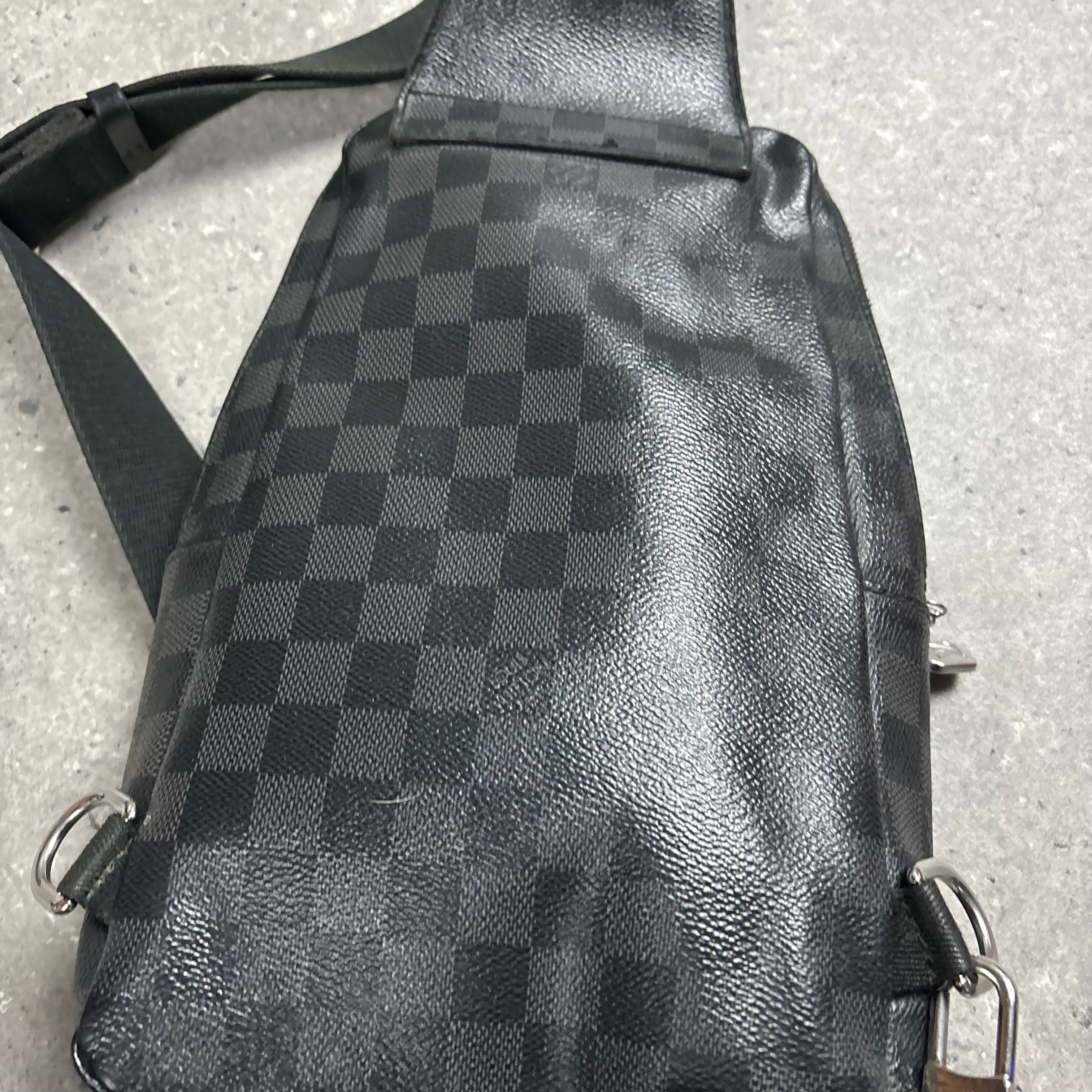 LOUIS VUITTON SLING BAG