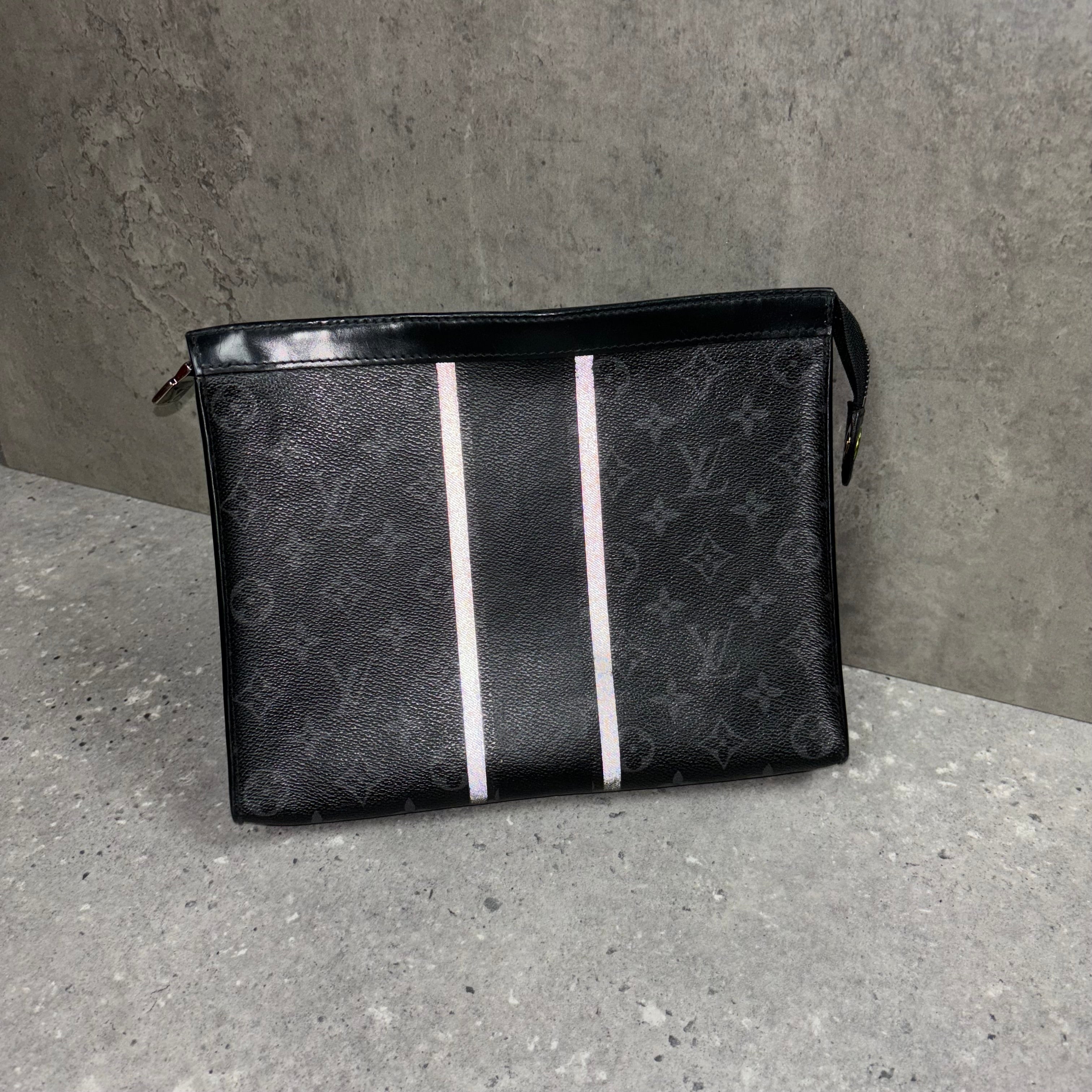 LOUIS VUITTON POCHETTE CLUTCH BAG