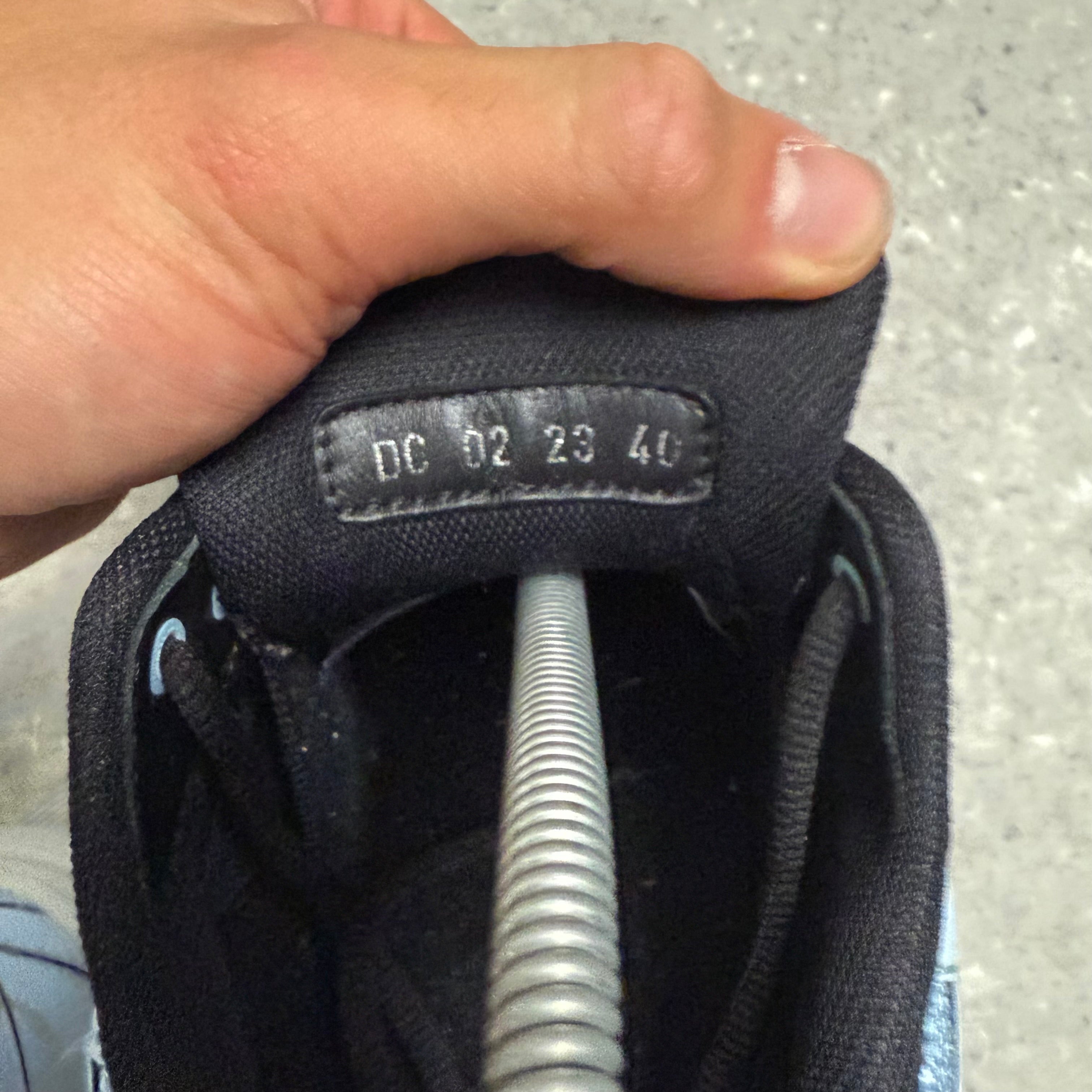 DIOR B30 LIGHT BLUE - (EU 40 / UK 6)