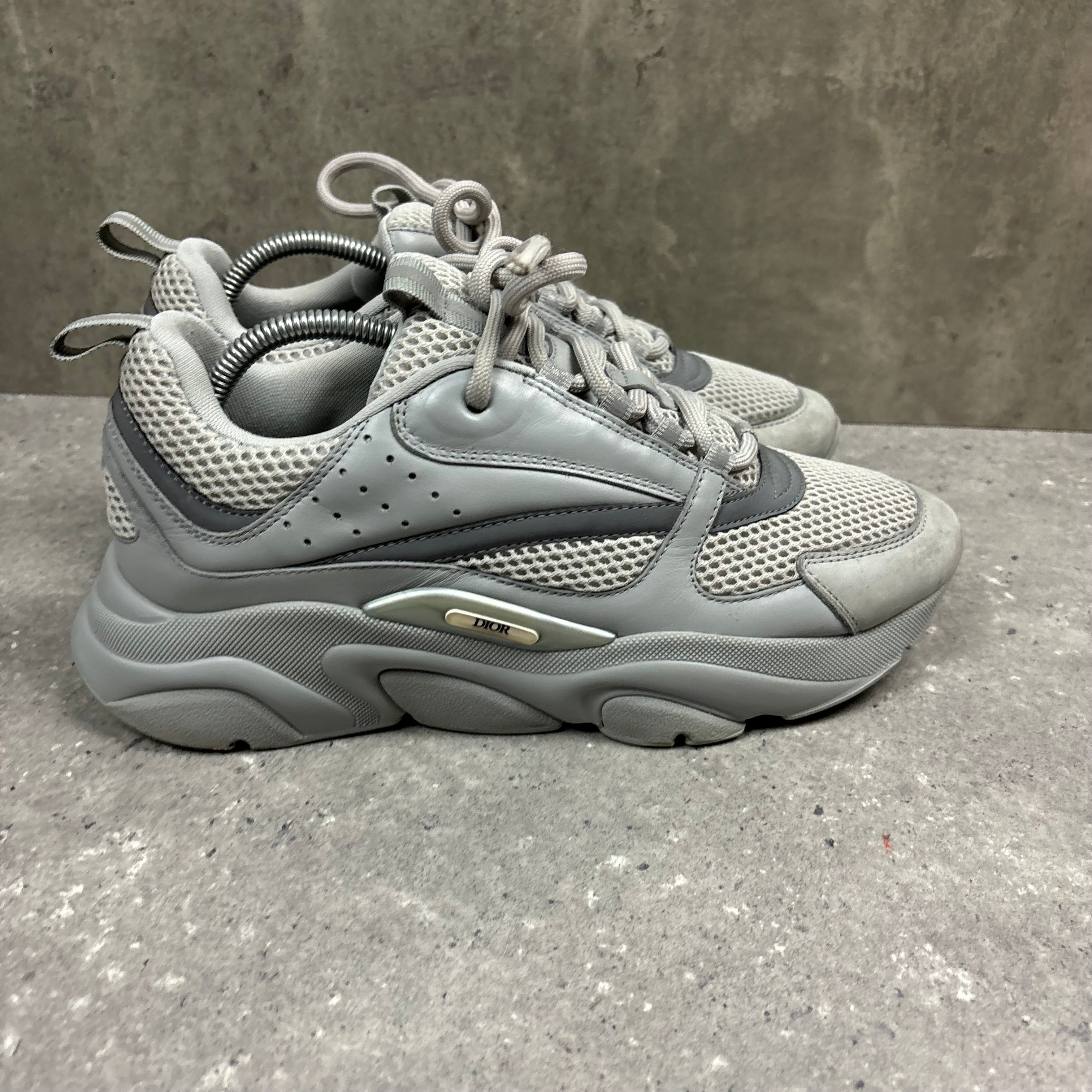 DIOR B22 GREY - (EU42 / UK8)