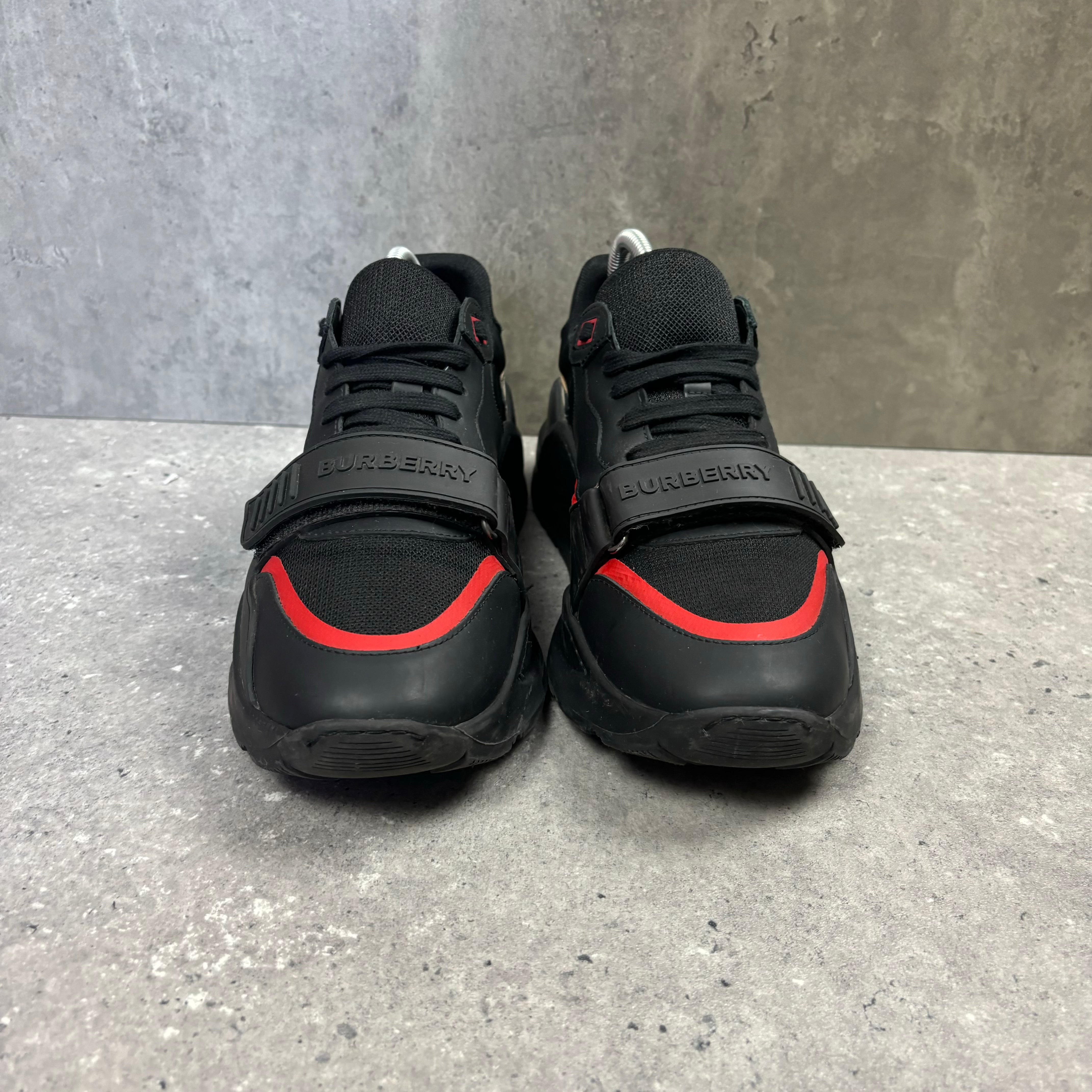 BURBERRY RAMSEY - EU41 / UK7