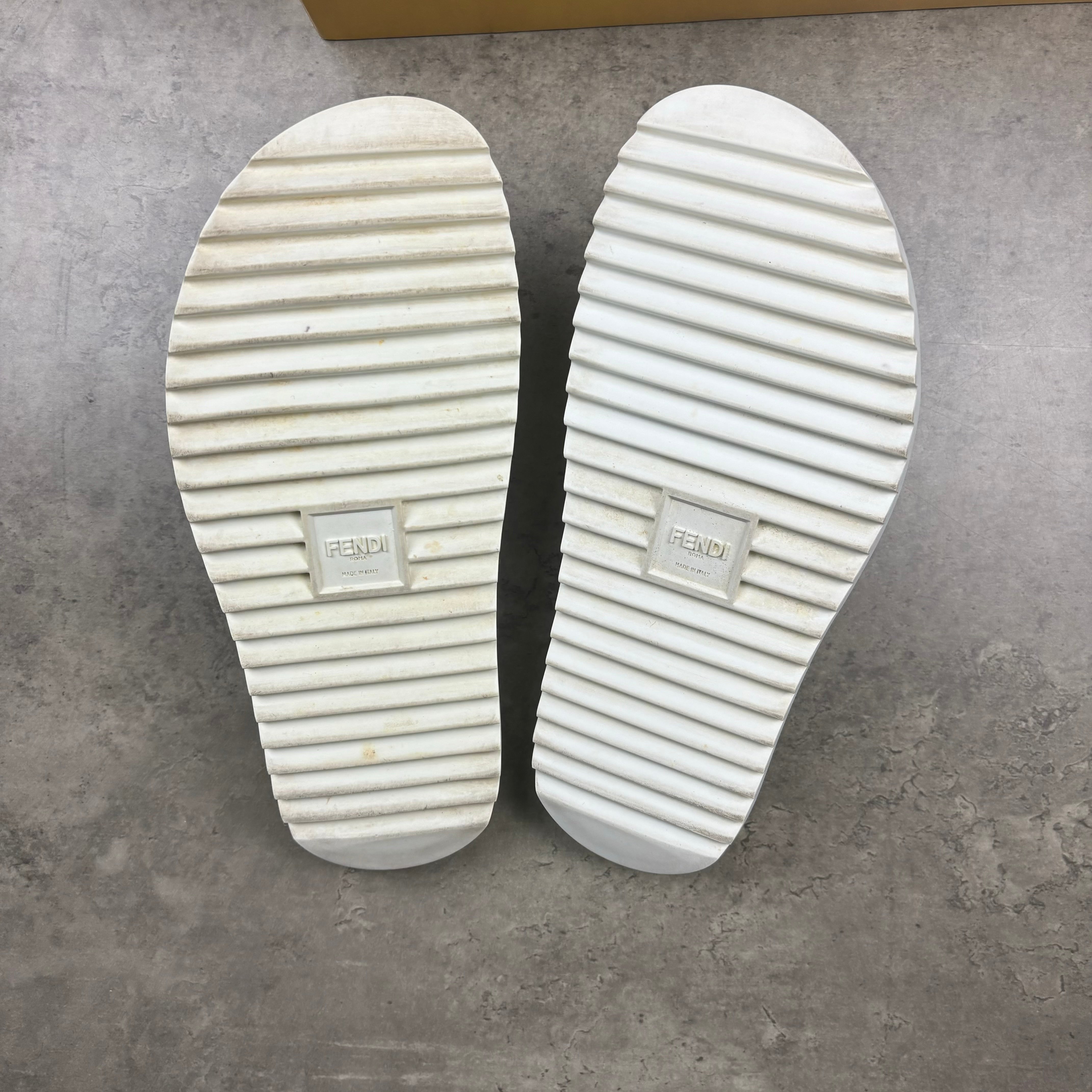 FENDI SLIDERS EU41 (FITS UK 8)