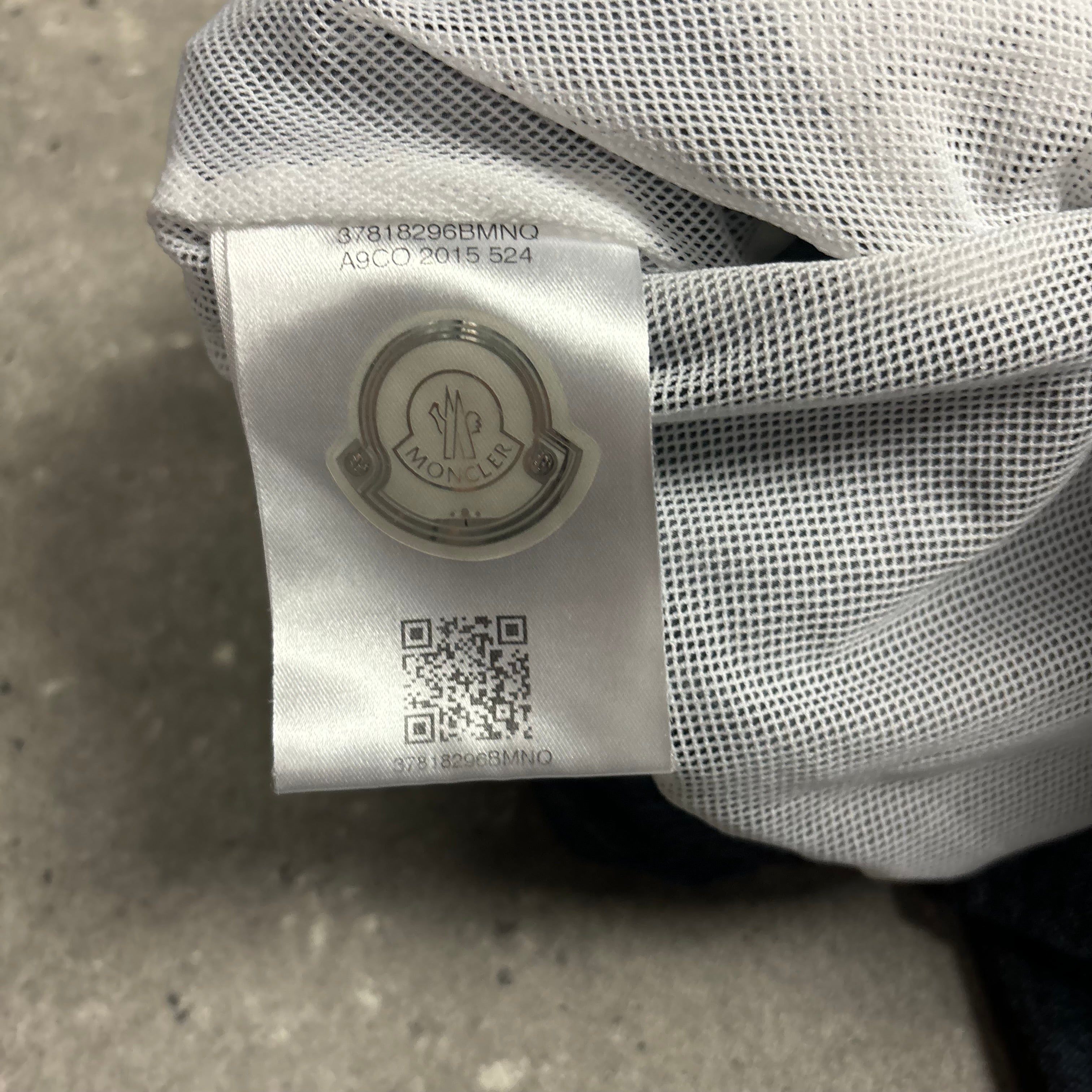 MONCLER GRAPHITE SWIM SHORTS - (XL)