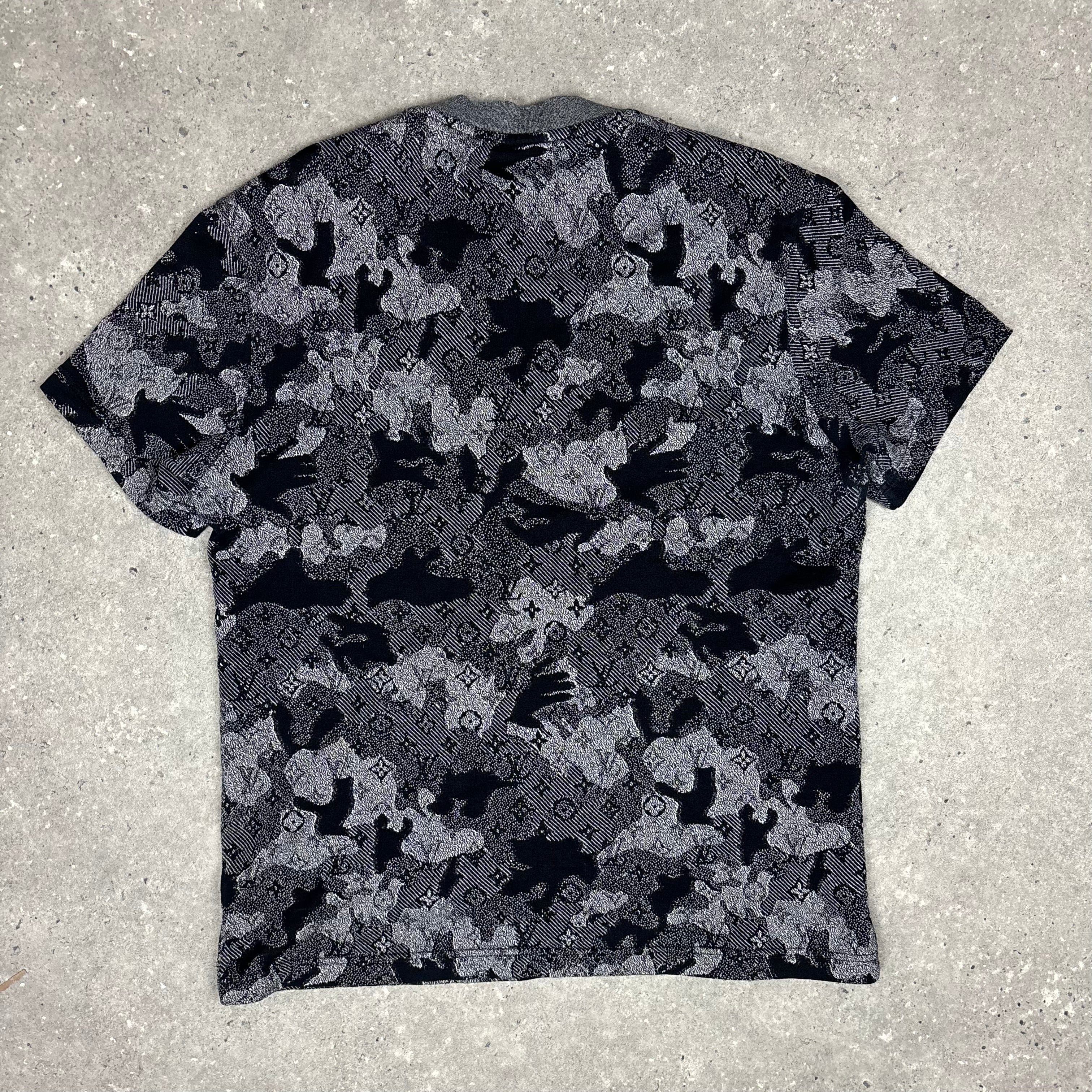 LOUIS VUITTON CAMO JACQUARD T-SHIRT - (S)