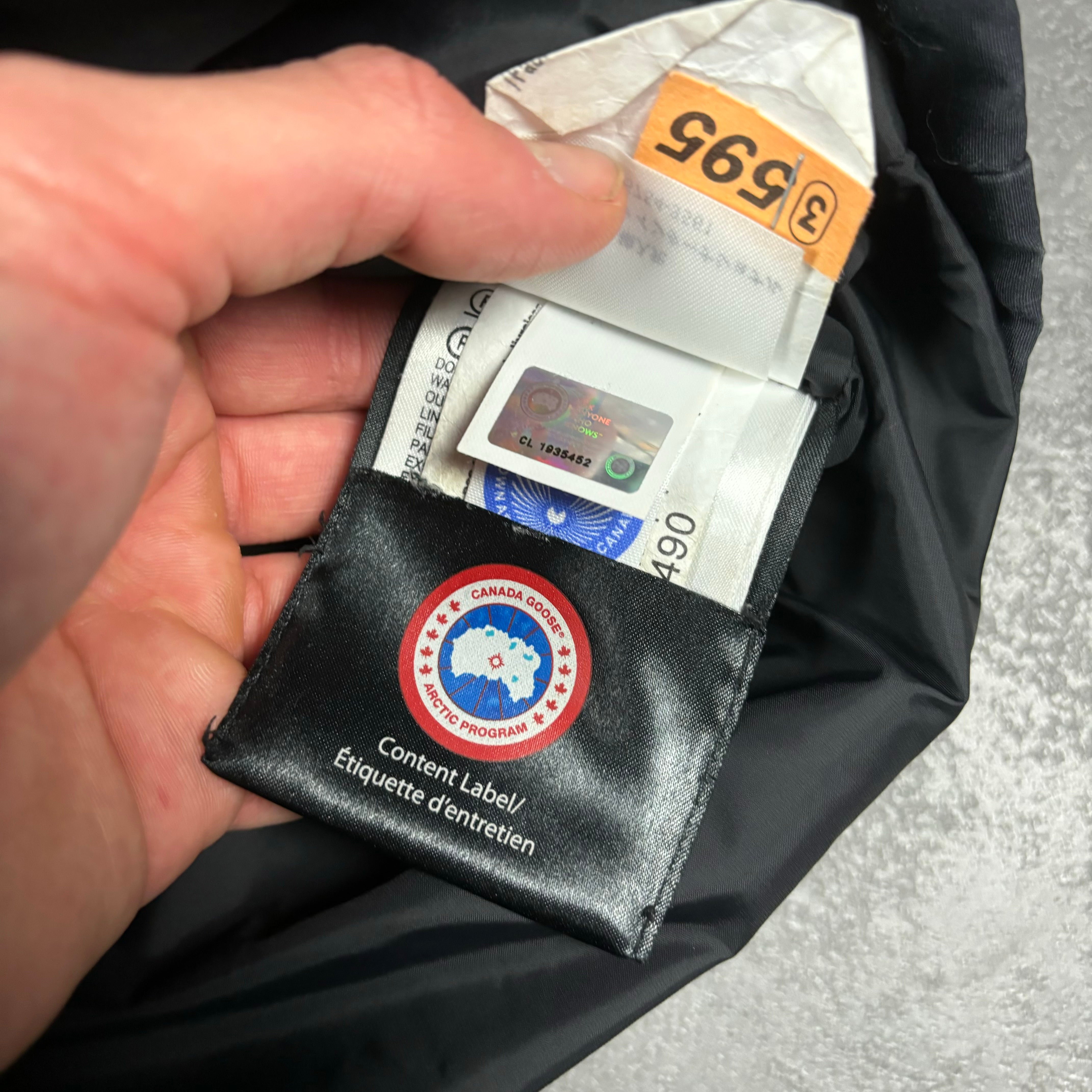 CANADA GOOSE CARSON PARKA - (M)