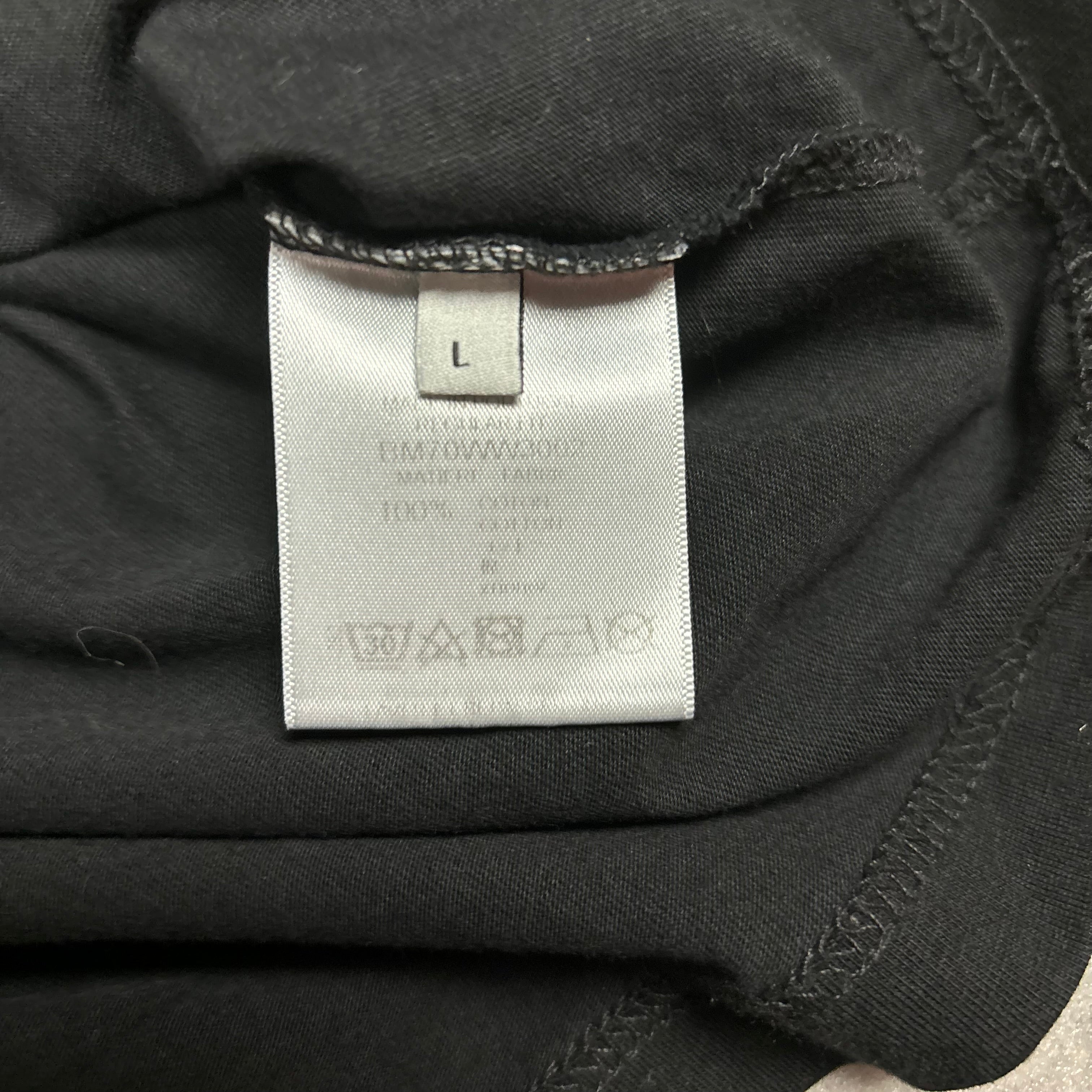 GIVENCHY T-SHIRT (FITS L)