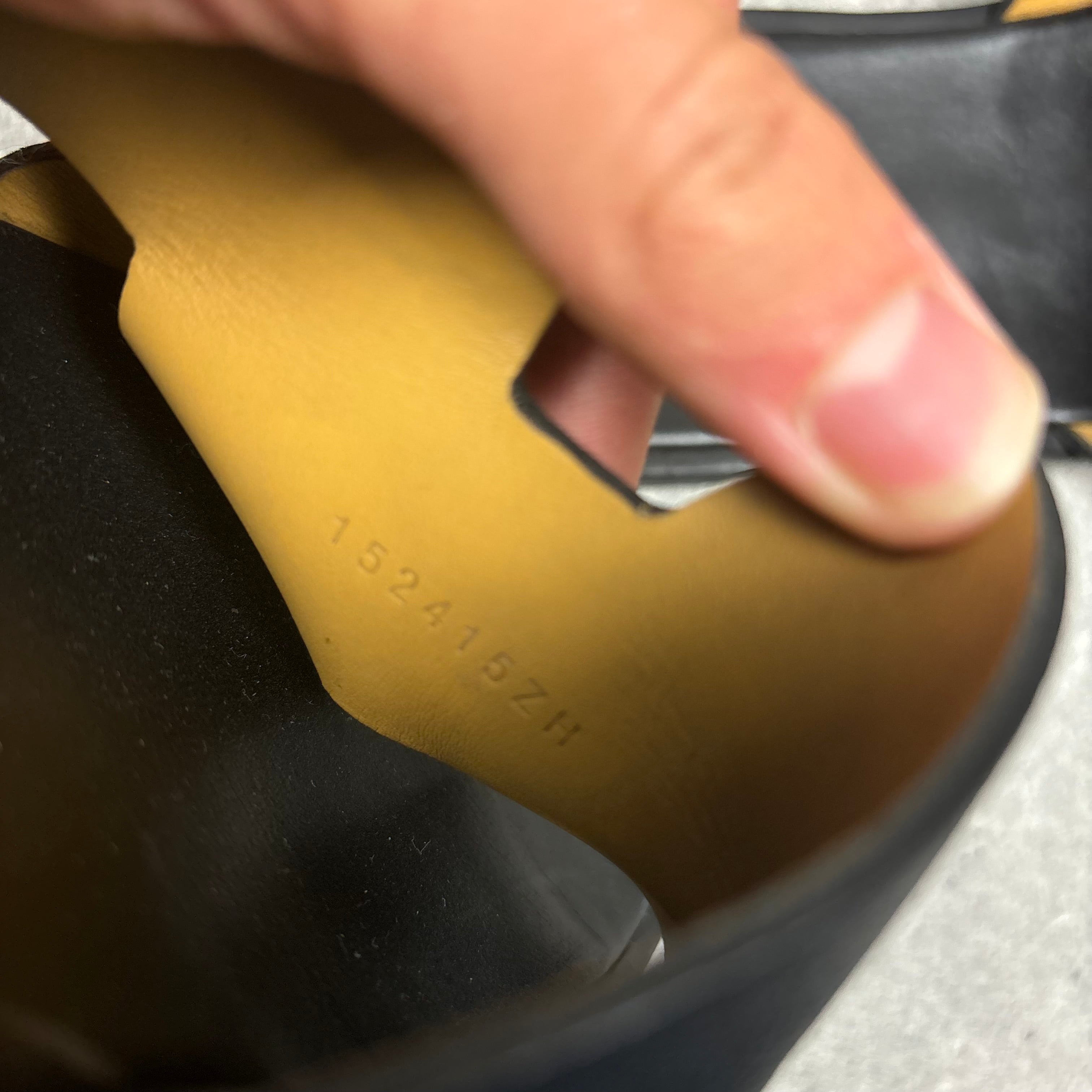 HERMES SANDALS BLACK - (EU43 / UK9)