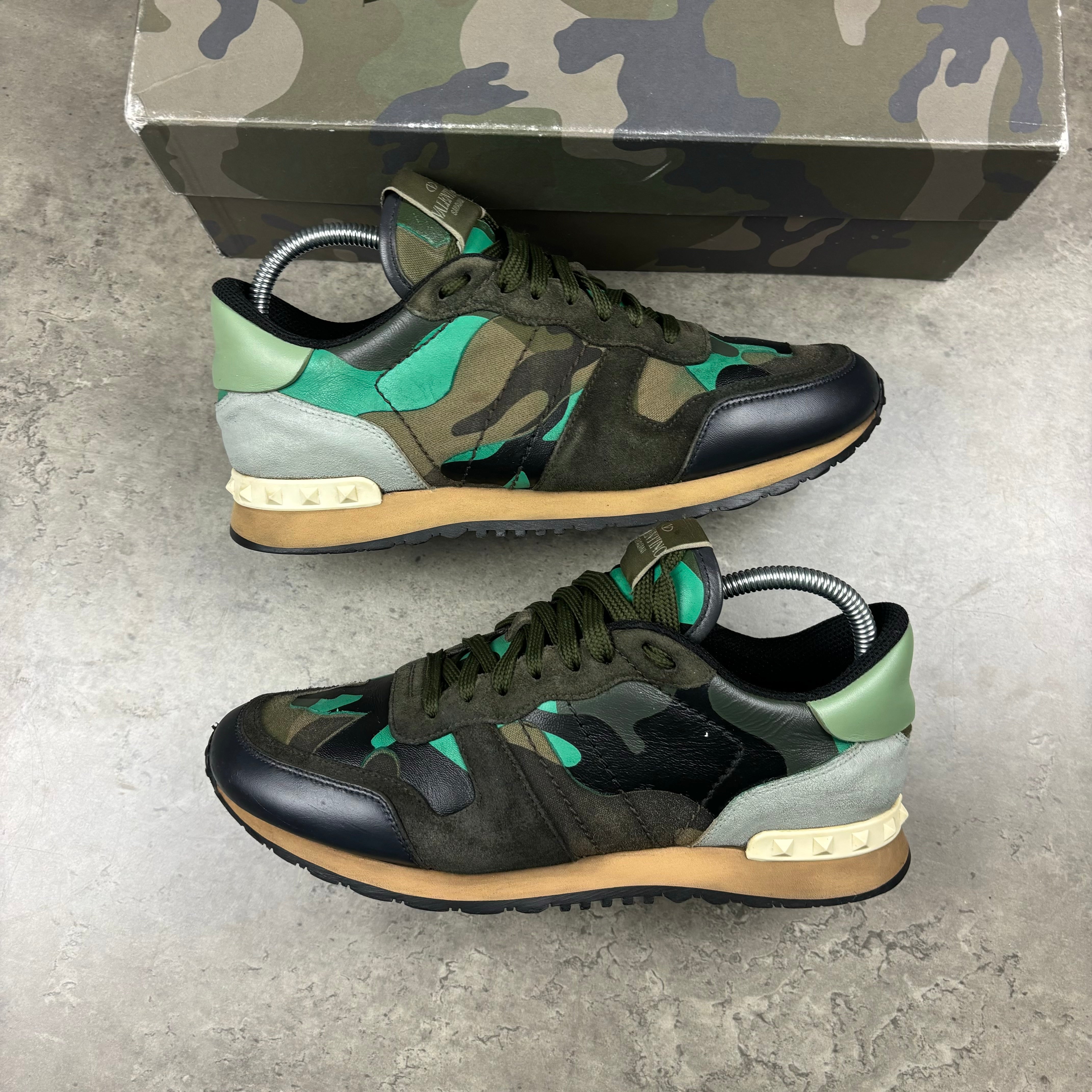 VALENTINO ROCKRUNNER - EU 40 / UK 6