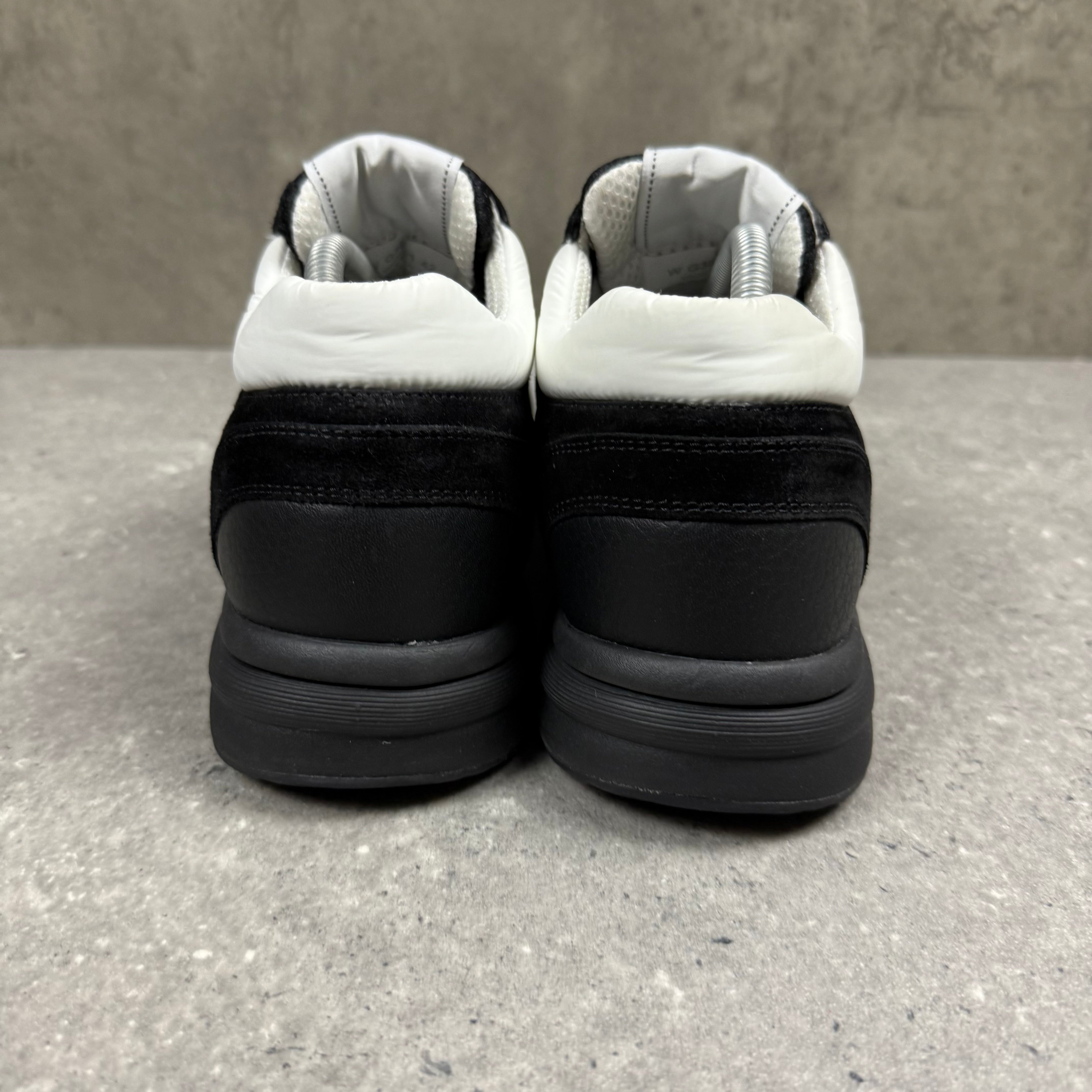 CHANEL RUNNERS - (EU42 / UK8)