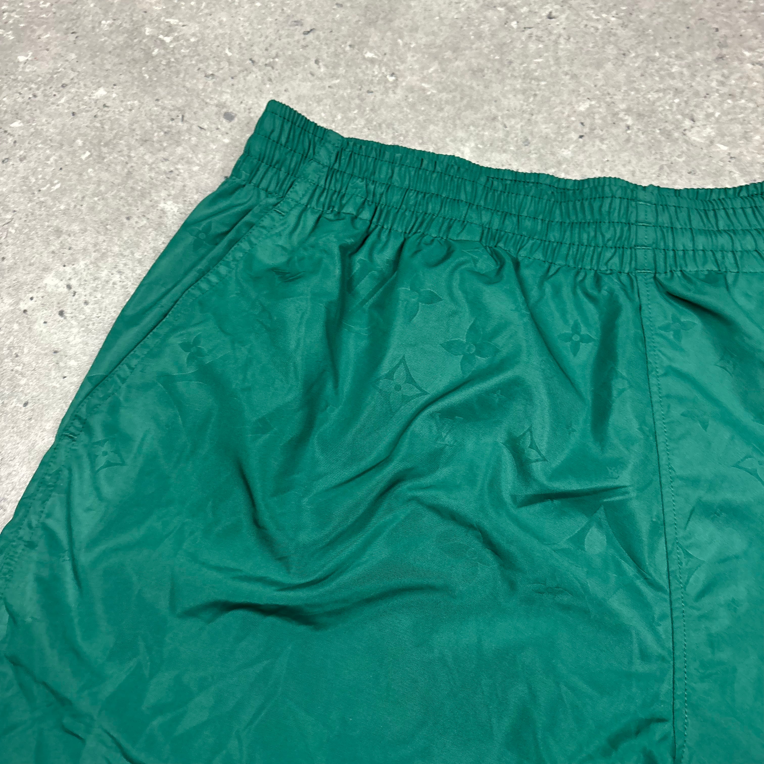 LOUIS VUITTON GREEN SWIM SHORTS - (XL)