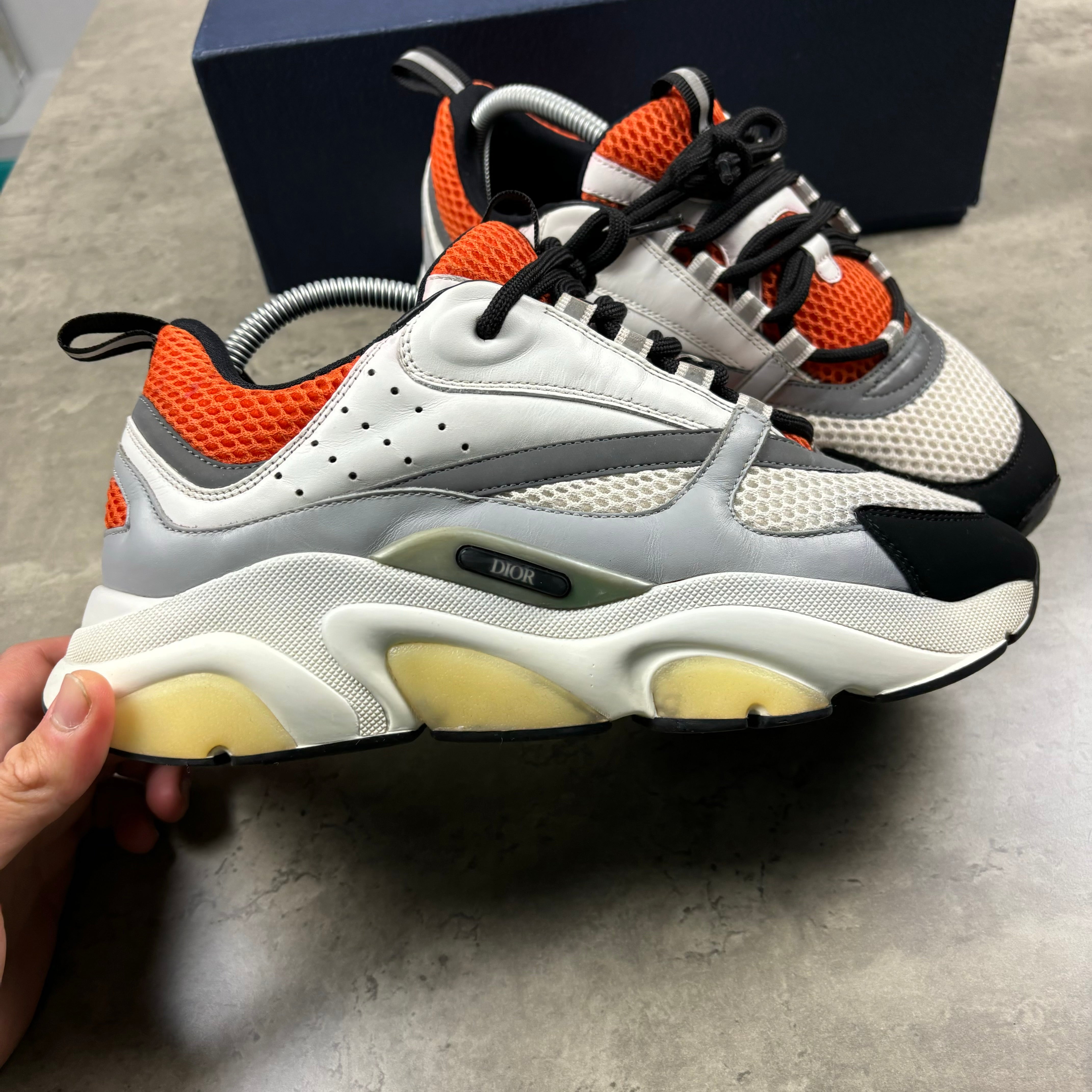 DIOR B22 ORANGE EU 41.5 (FITS UK 7.5)
