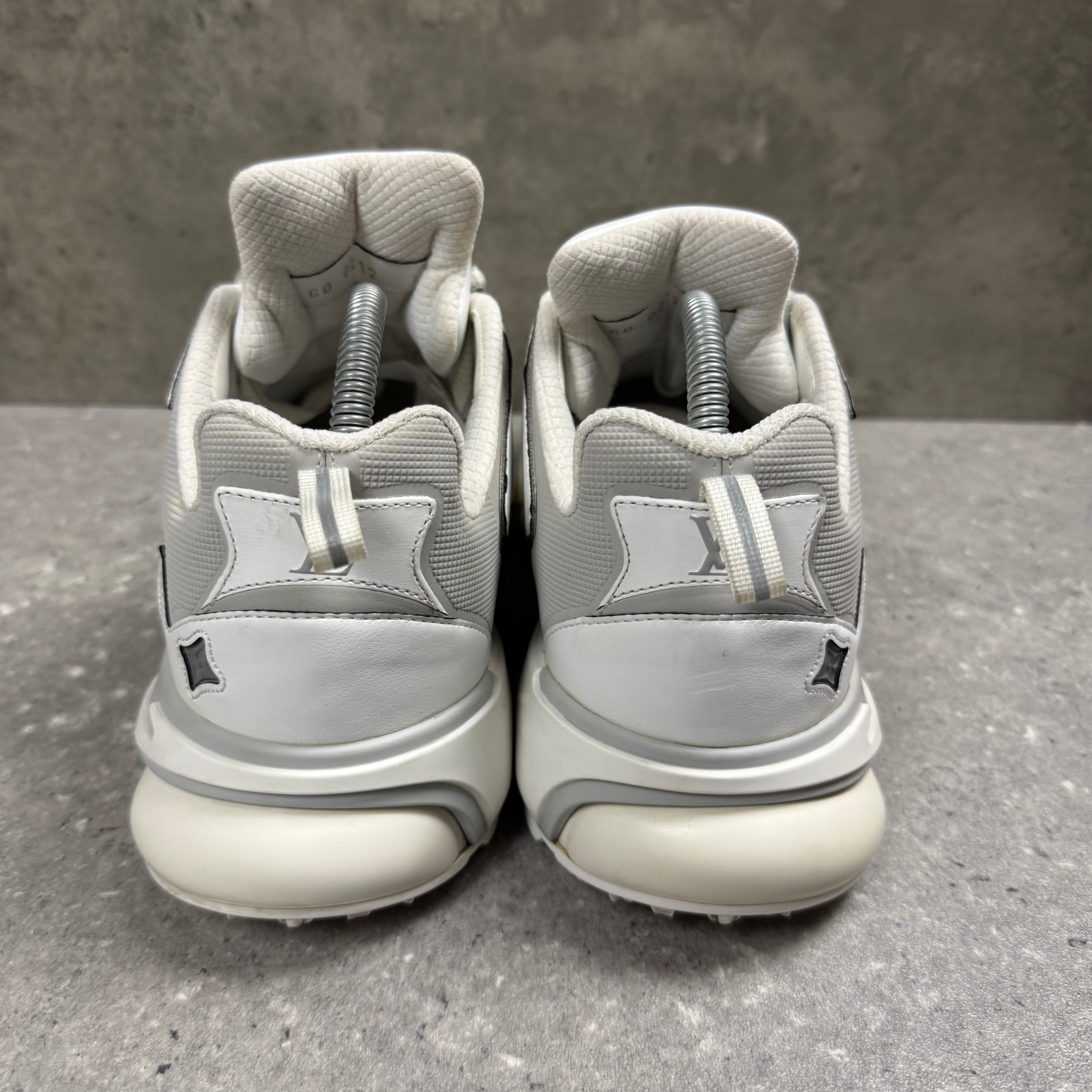 LOUIS VUITTON TACTICS WHITE - EU41 (FITS UK 8)