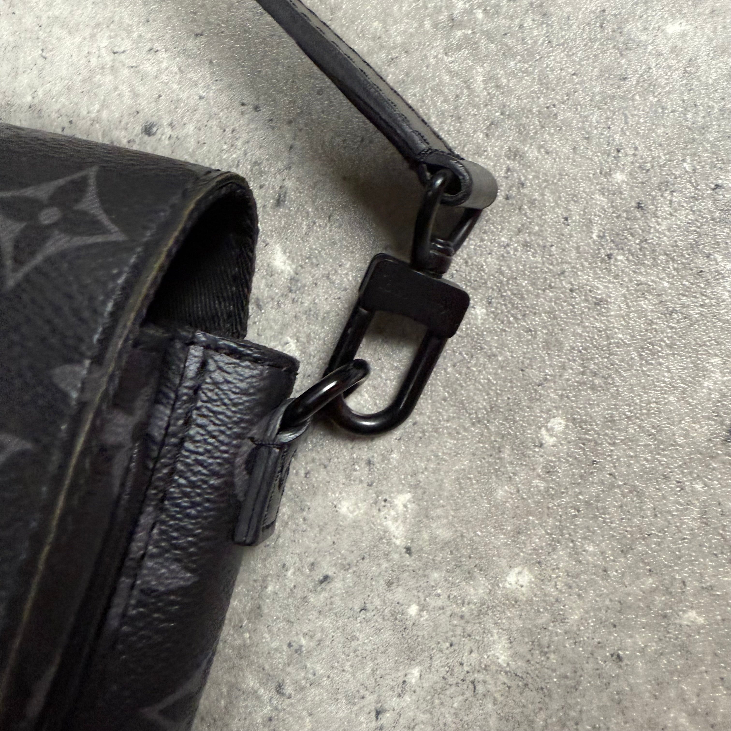 LOUIS VUITTON LOCK BAG