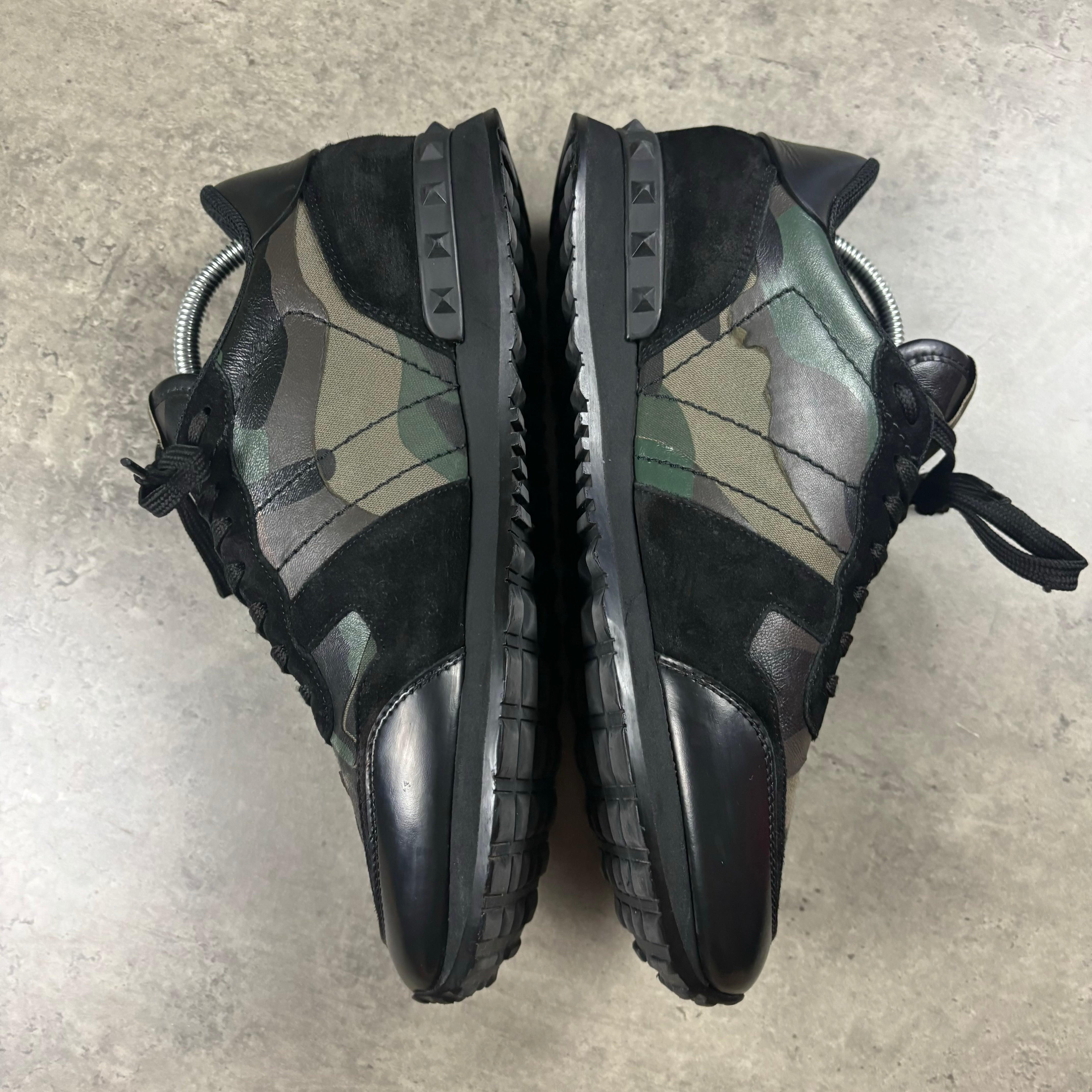 VALENTINO ROCKRUNNER - EU 42 / UK 8