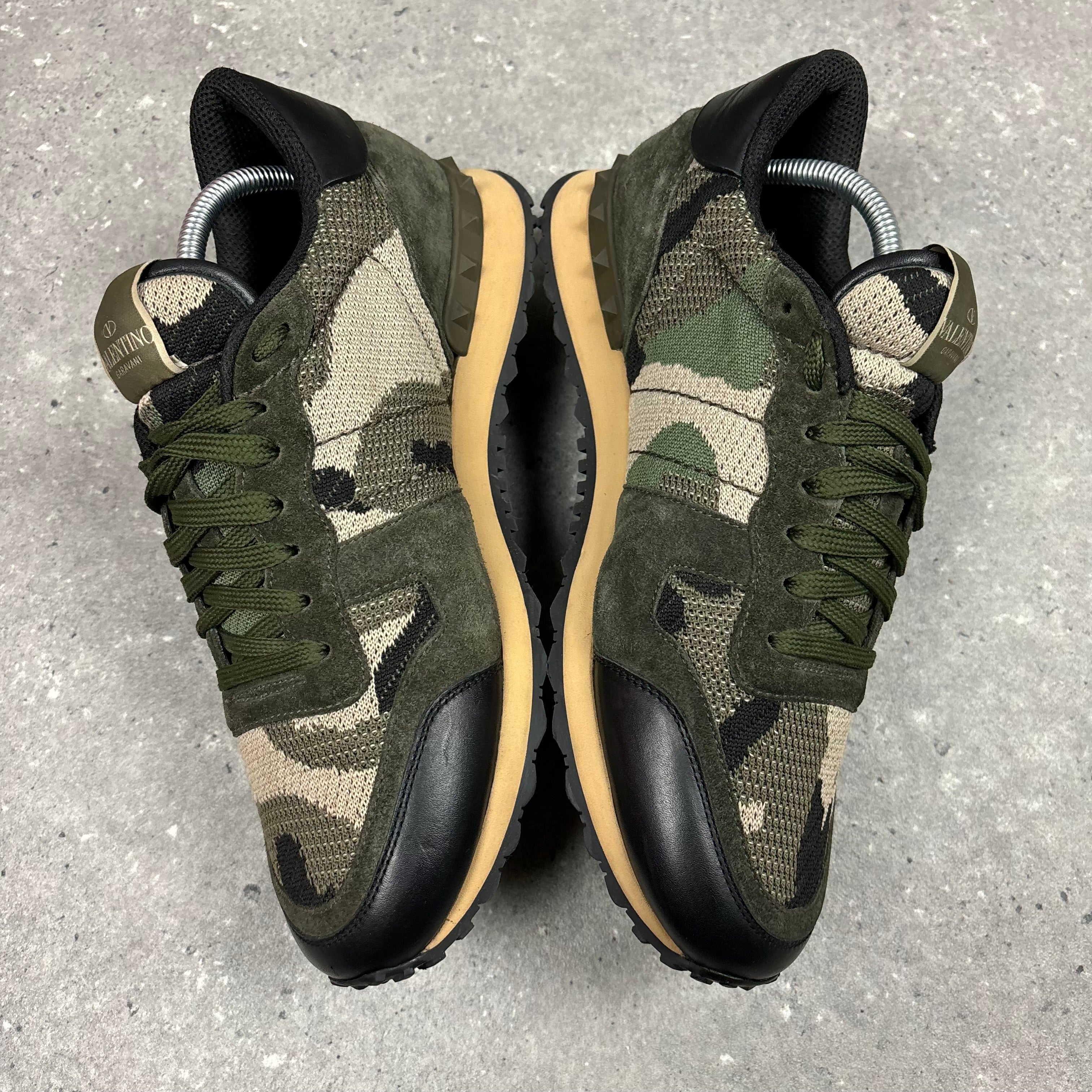 VALENTINO ROCKRUNNER KHAKI - (EU42 / UK8)