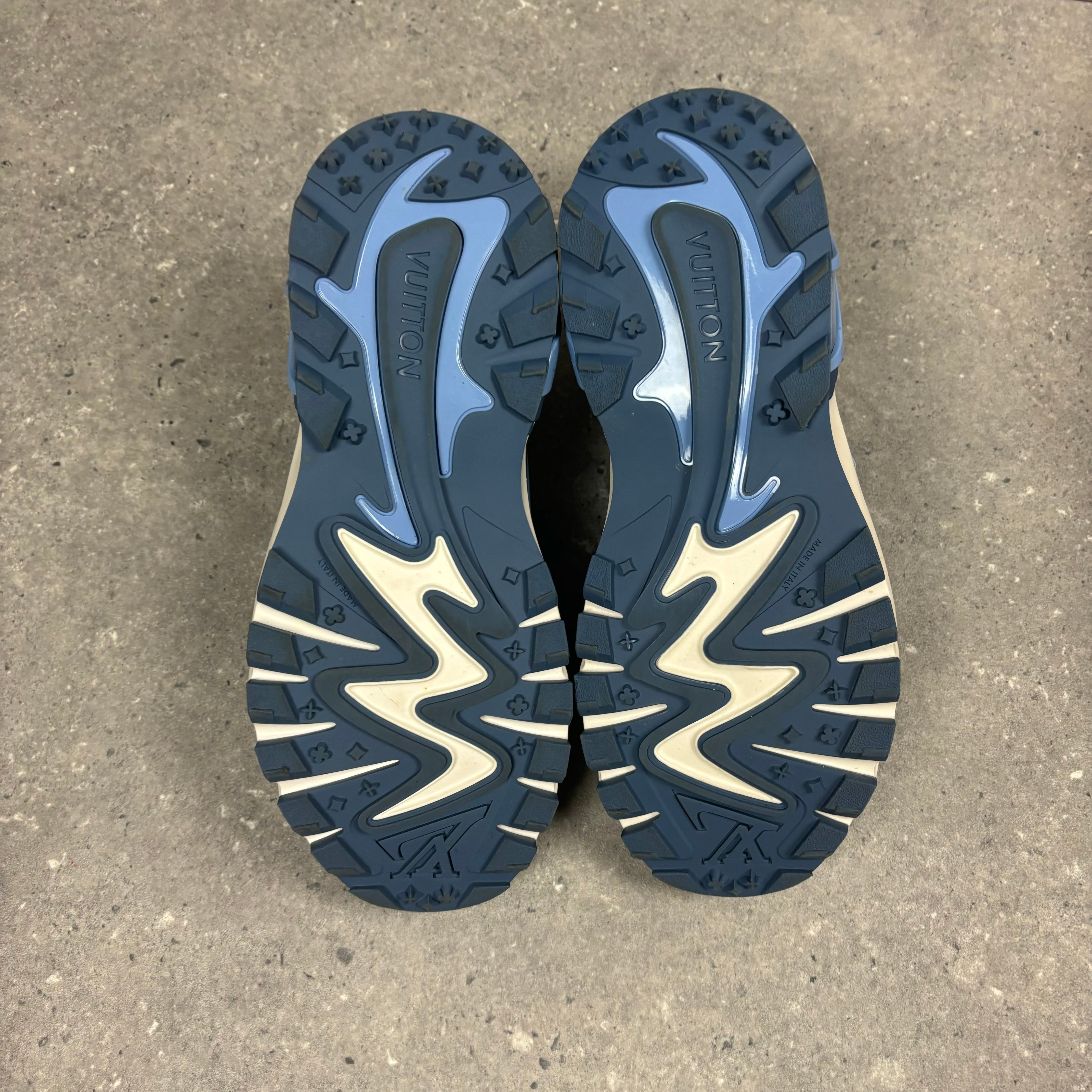 LOUIS VUITTON TACTICS BLUE - EU40 (FITS UK 7)