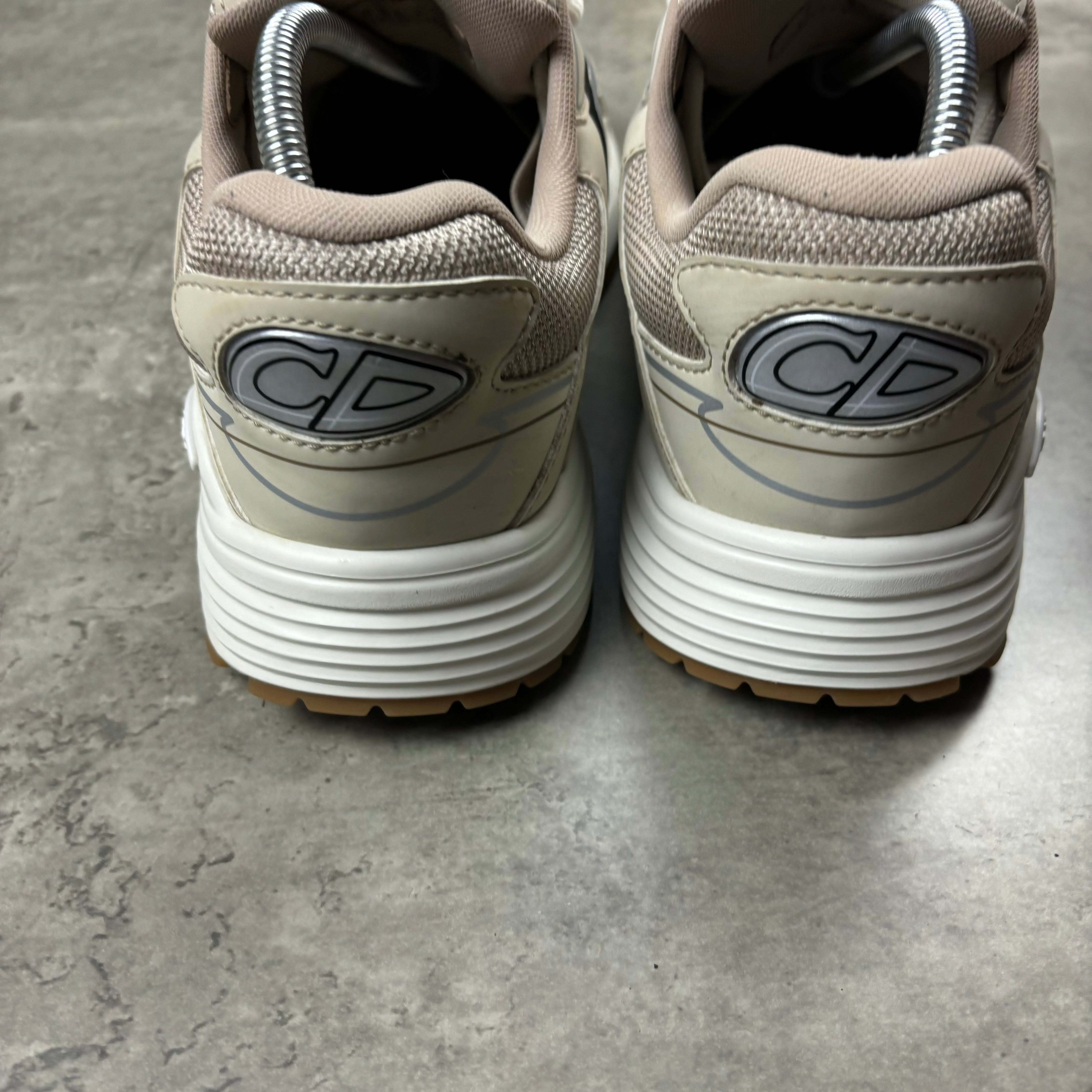 DIOR B30 BEIGE - (EU43 / UK 9)