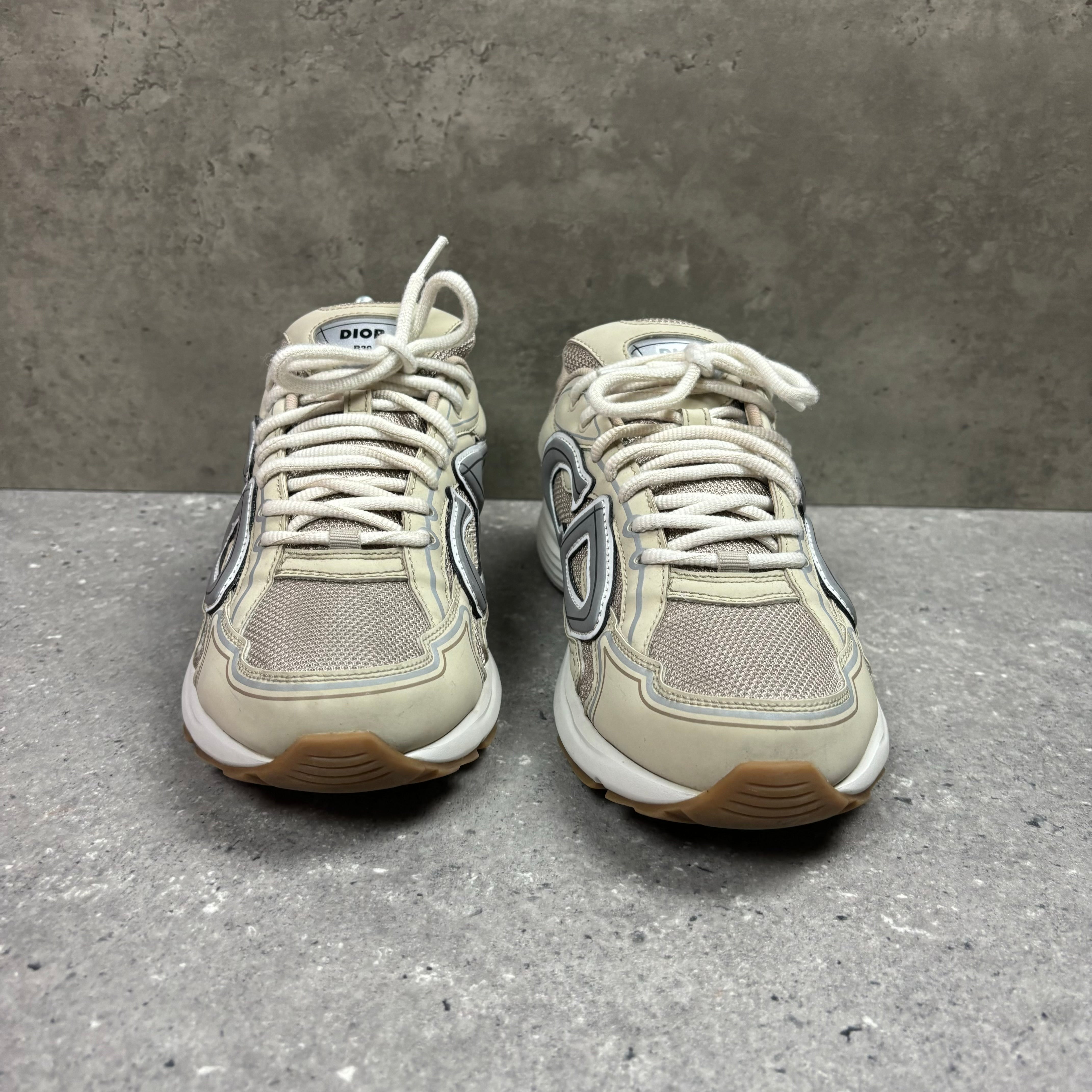 DIOR B30 BEIGE - (EU 41 / UK 7)