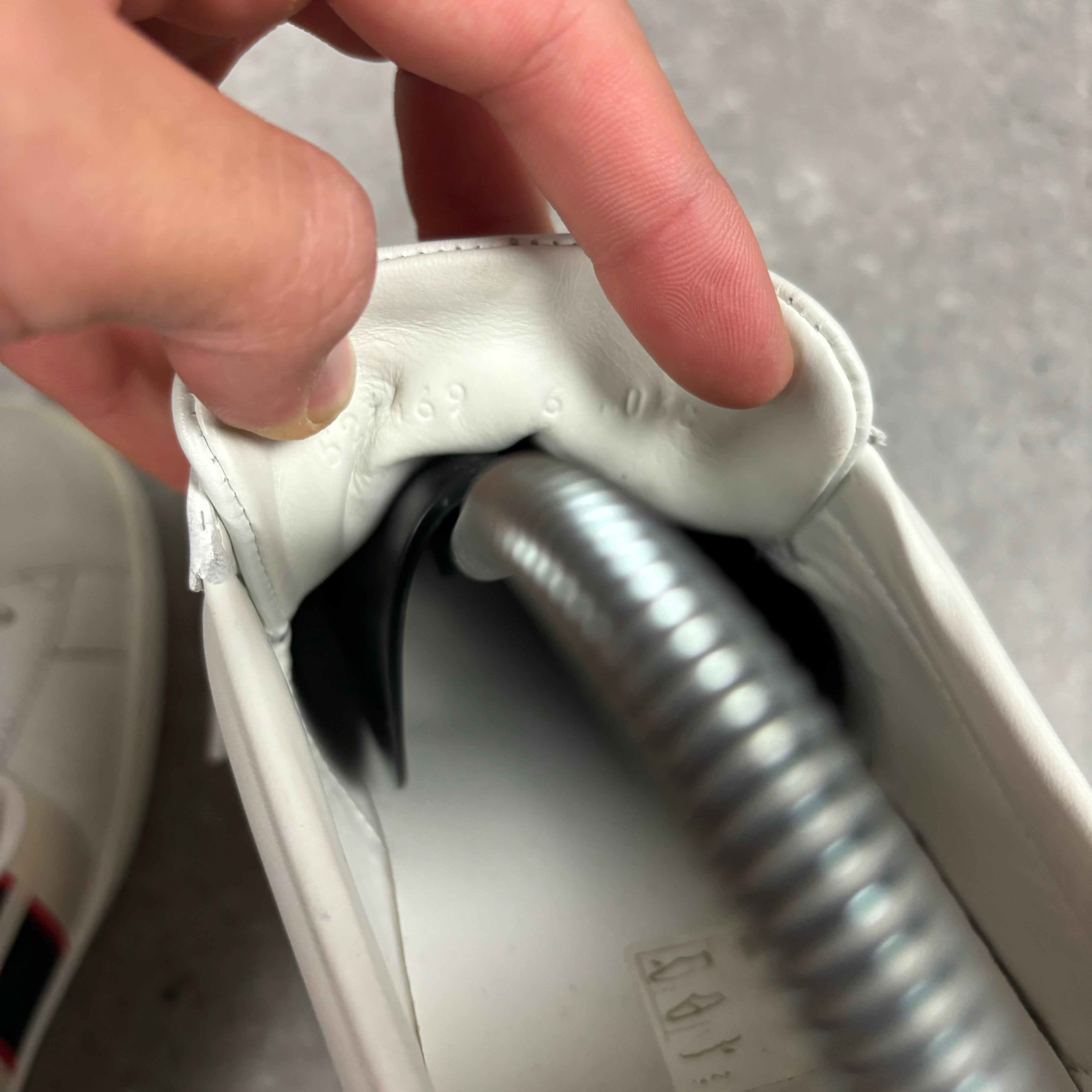 GUCCI TRAINERS WHITE - (EU 40 / UK 6)
