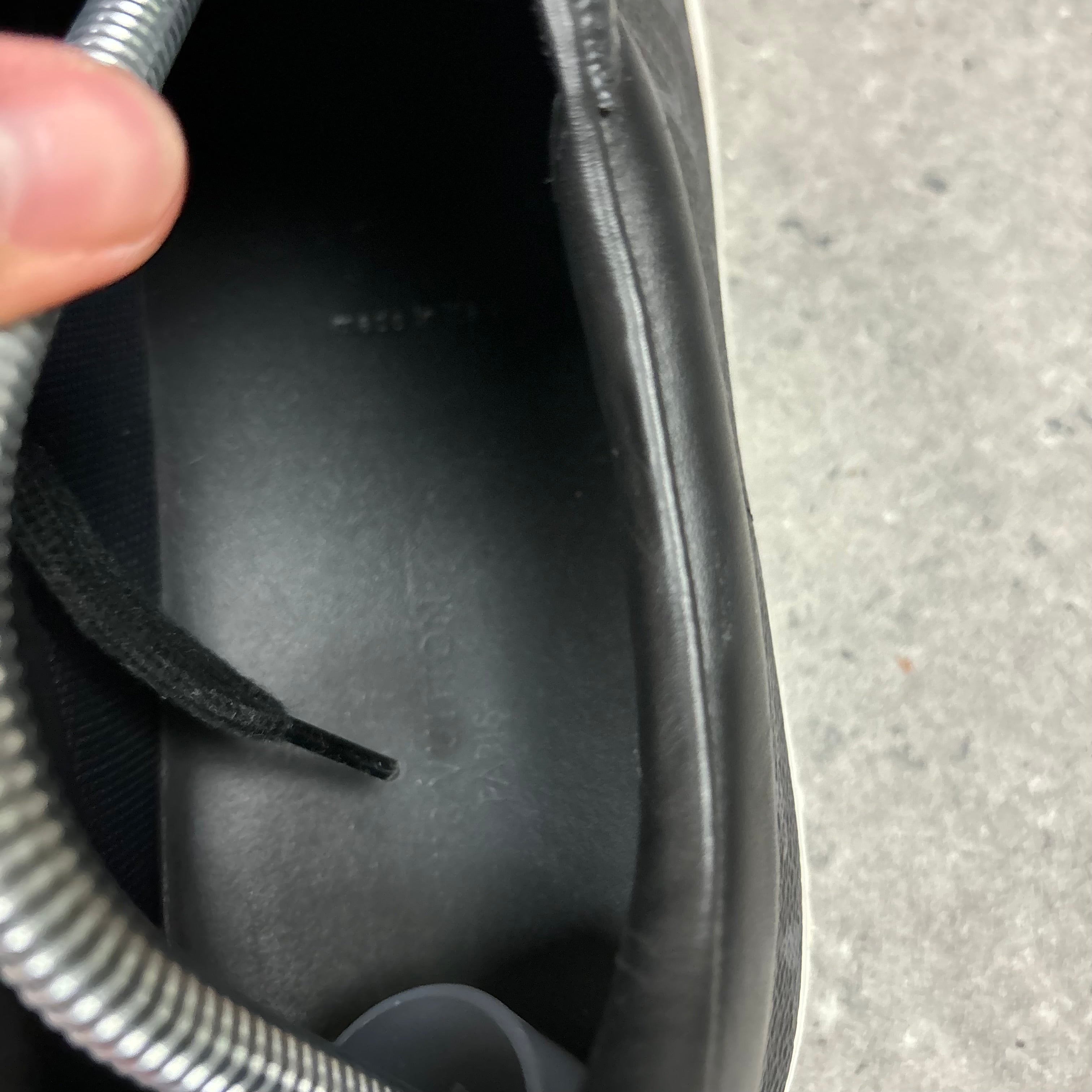 LOUIS VUITTON LUXEMBOURG - EU 43.5 (FITS UK 10.5)