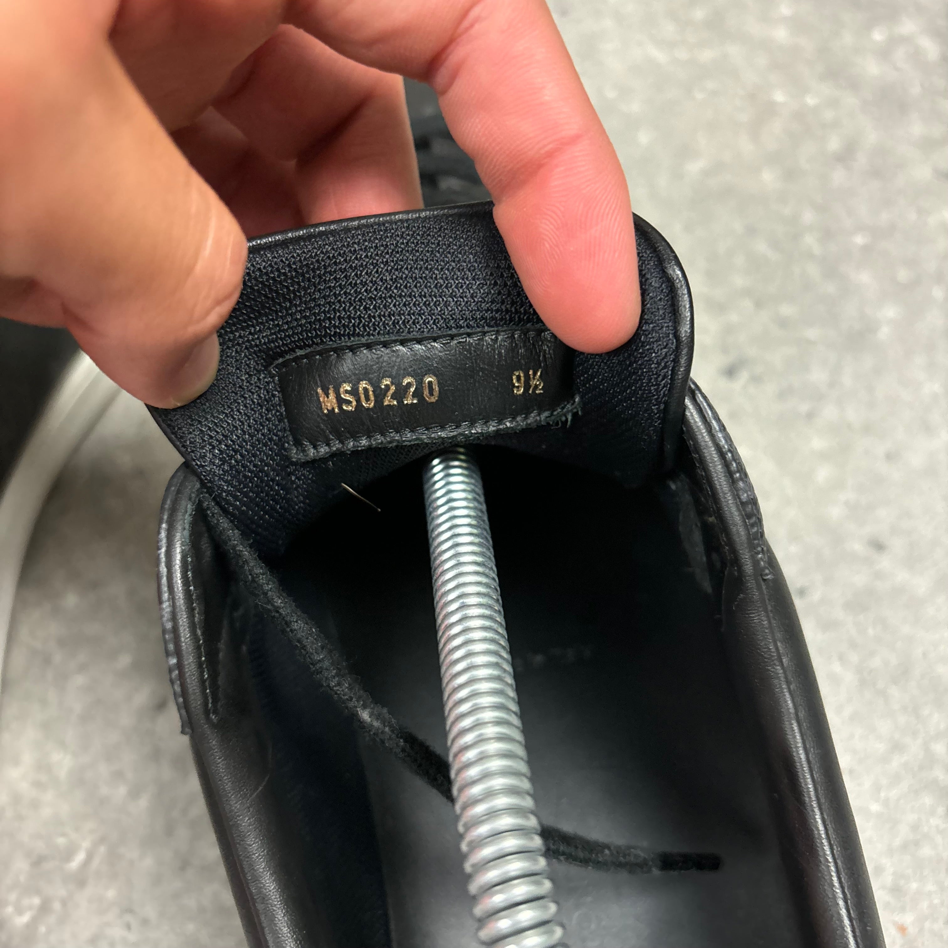 LOUIS VUITTON LUXEMBOURG - EU 43.5 (FITS UK 10.5)