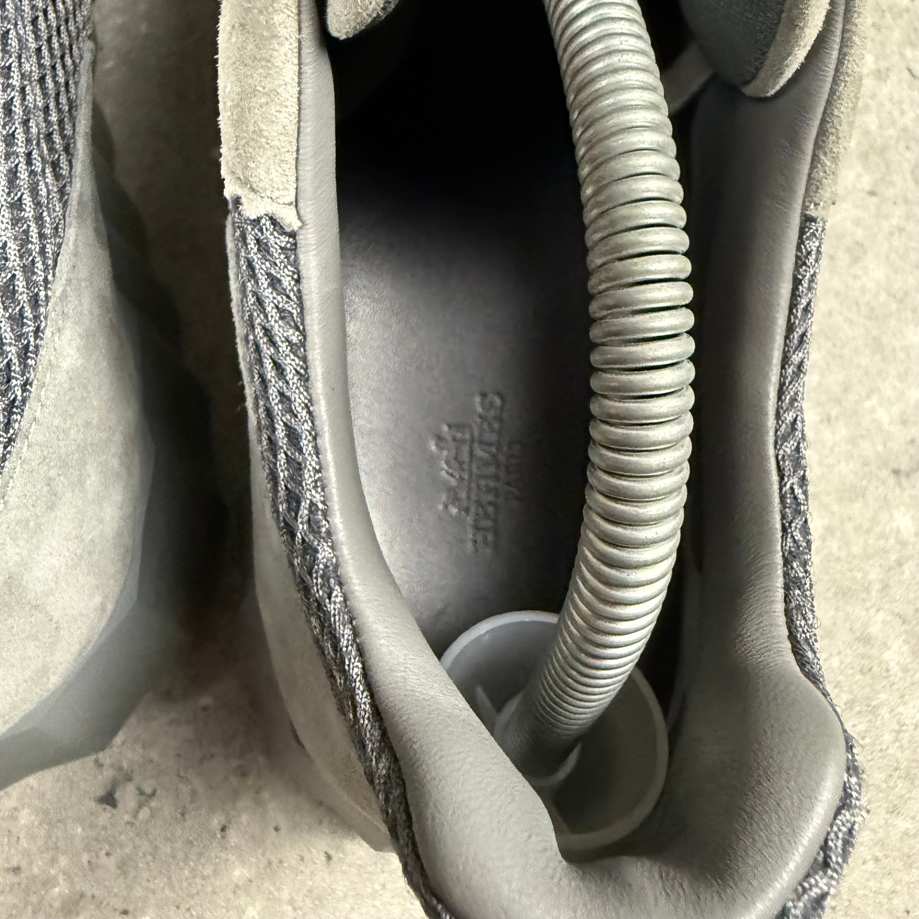 HERMES BOUNCING GREY - (EU43.5 / UK9.5)