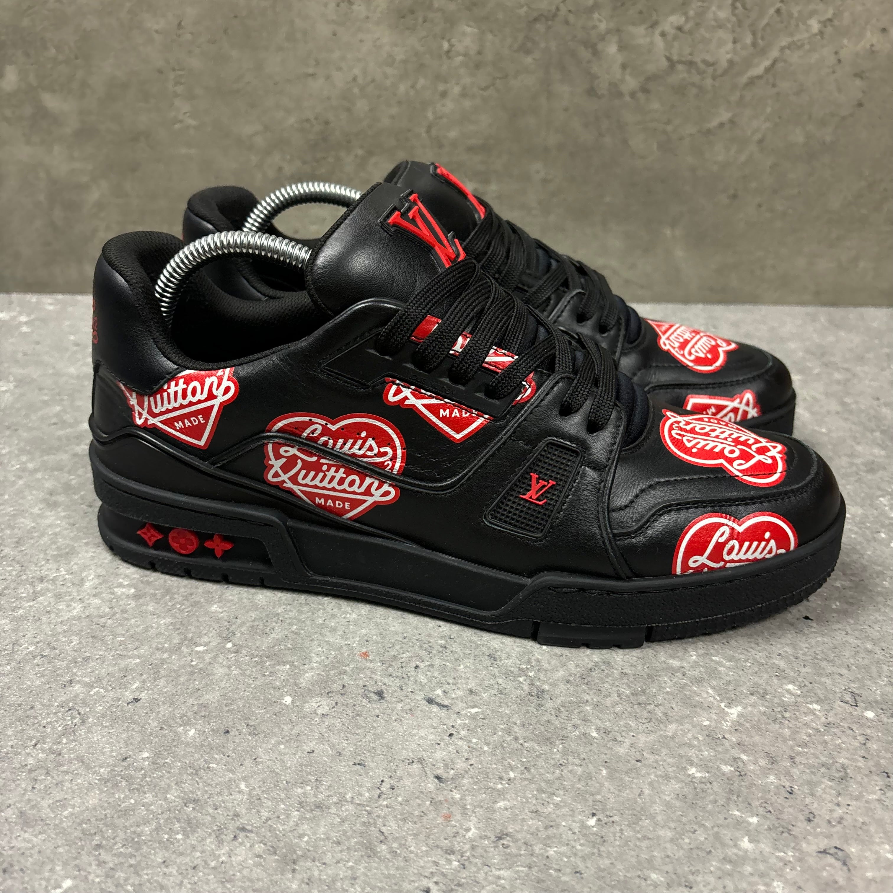 LOUIS VUITTON TRAINERS - EU40.5 (FITS UK 7.5)