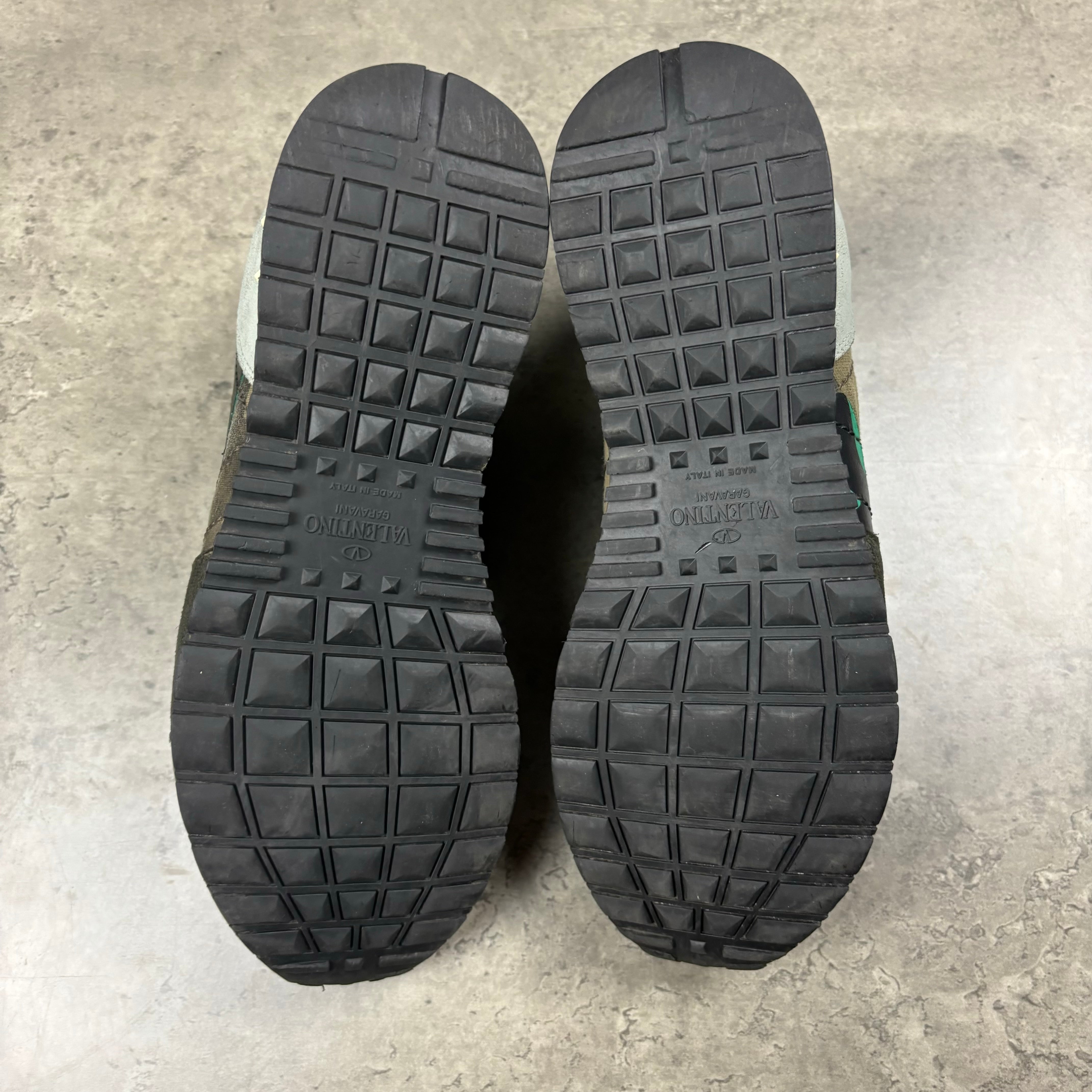 VALENTINO ROCKRUNNER - EU 40 / UK 6