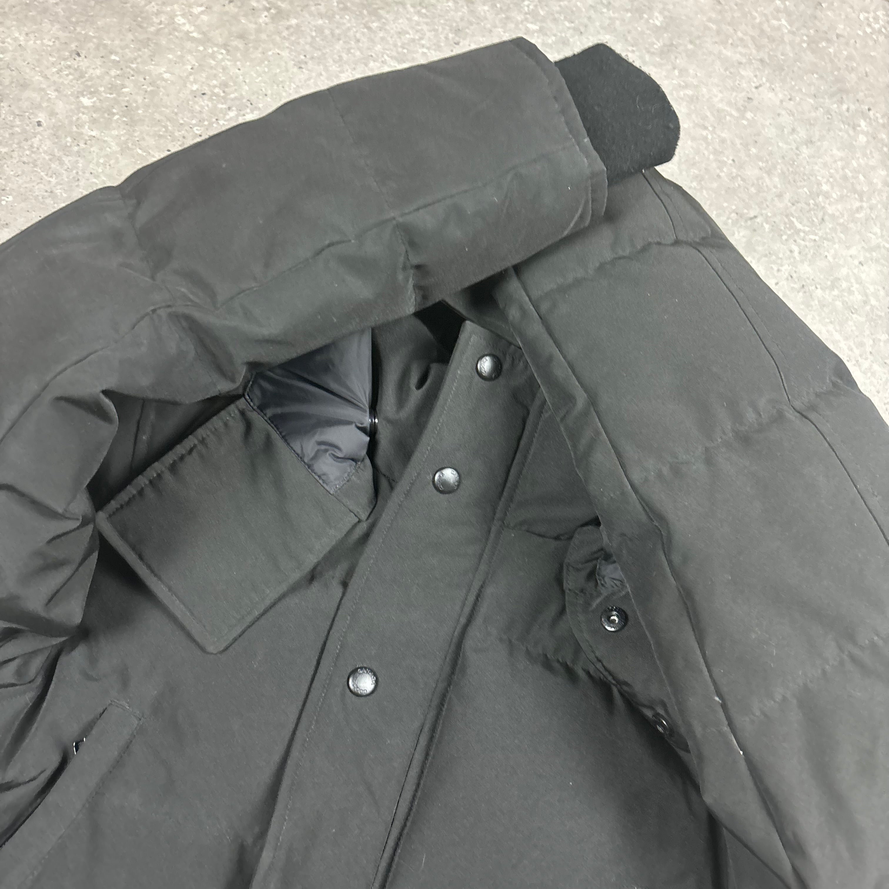 CANADA GOOSE WYNDHAM PARKA BLACK - (S)