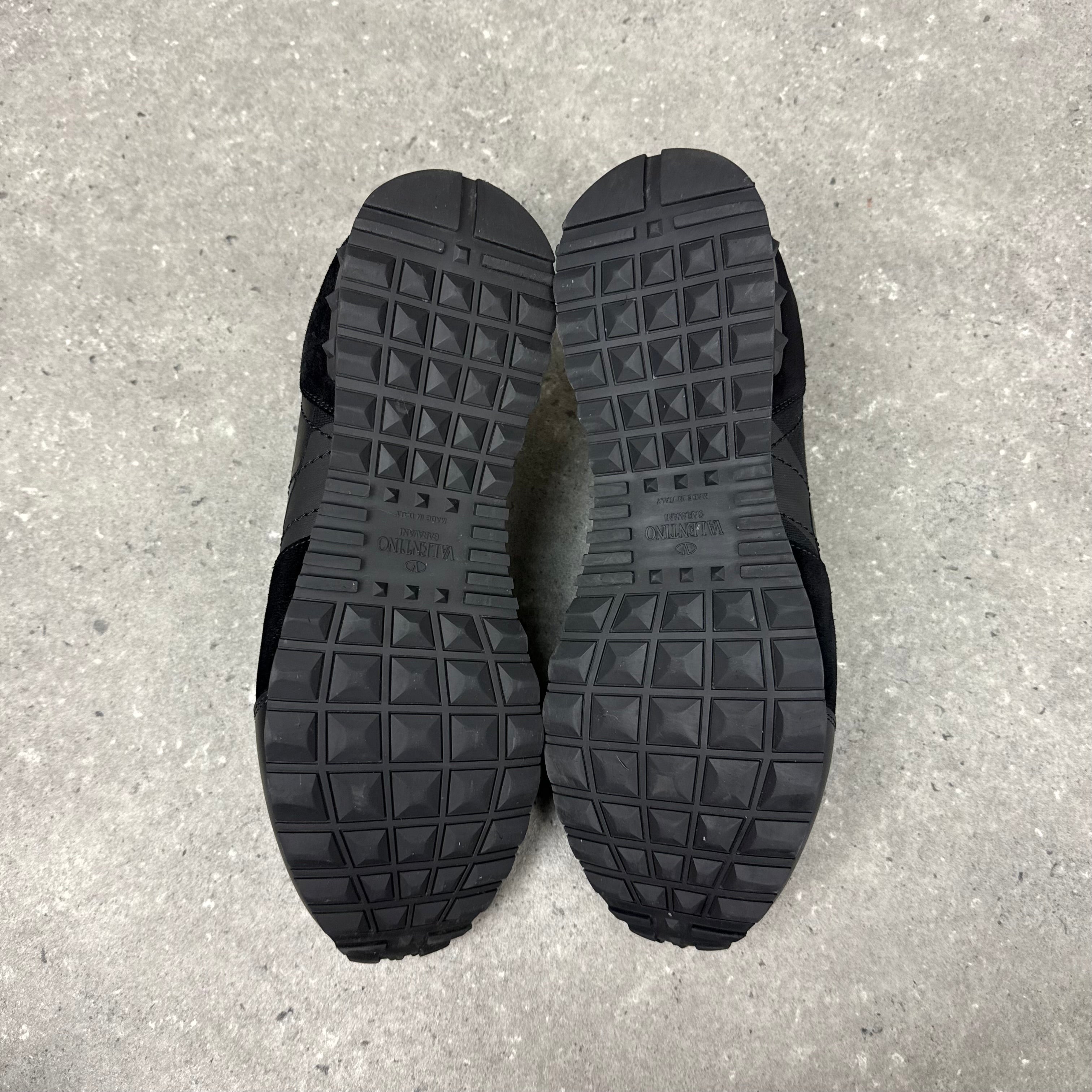 VALENTINO ROCKRUNNER BLACK- (EU 43 / UK 9)