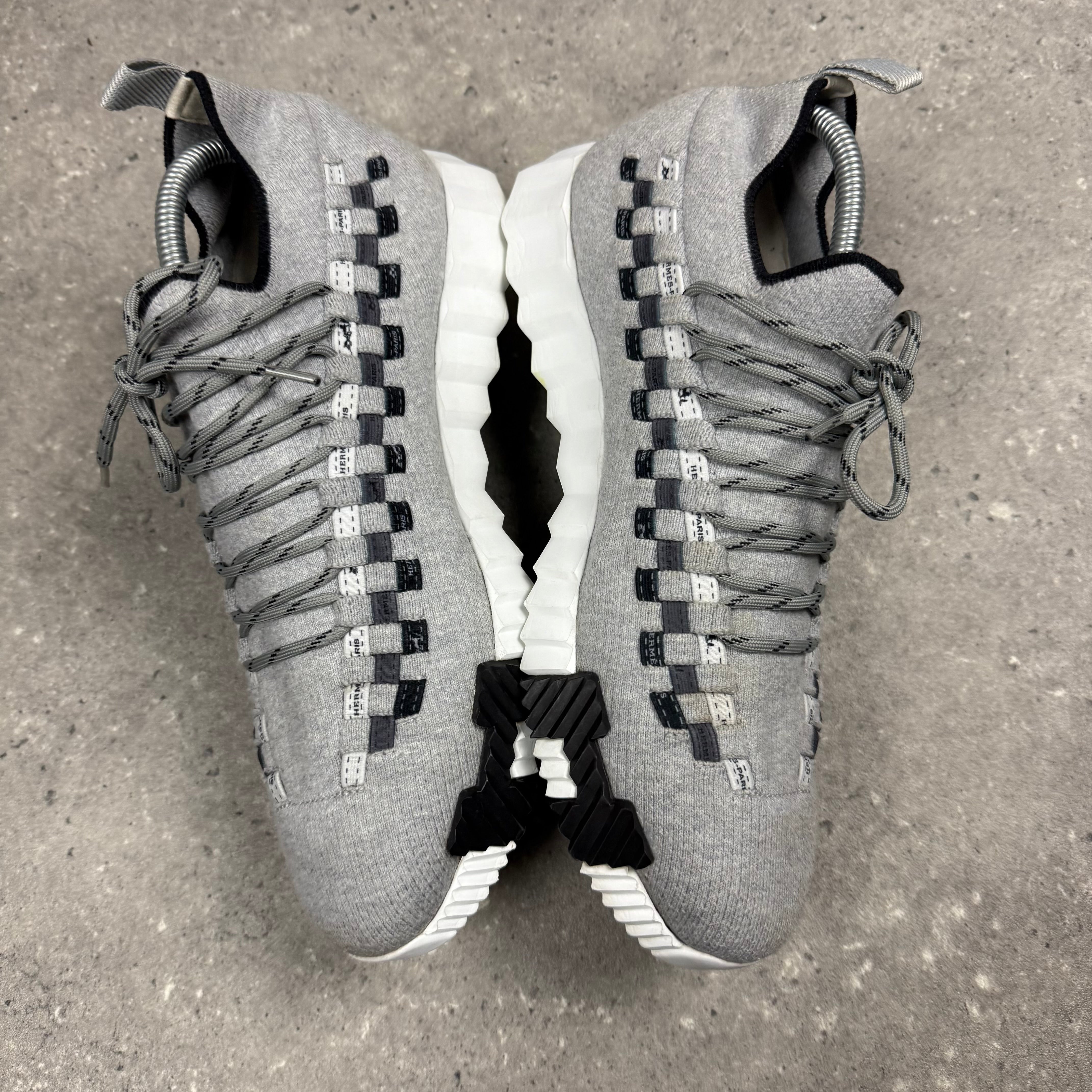 HERMES BOUNCING GREY - (EU42 / UK8)