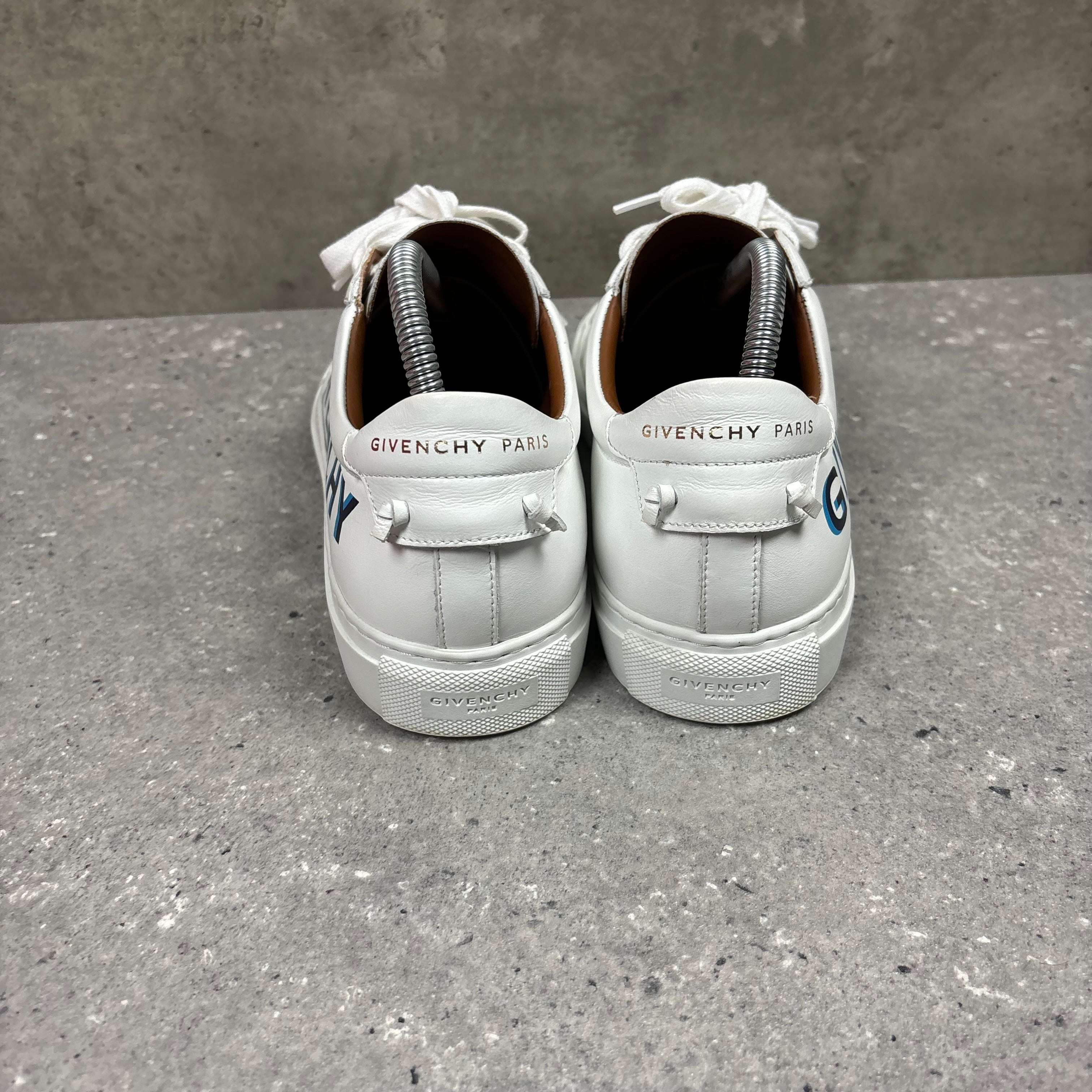 GIVENCHY TRAINERS WHITE - EU39 ( FIT UK 6 )