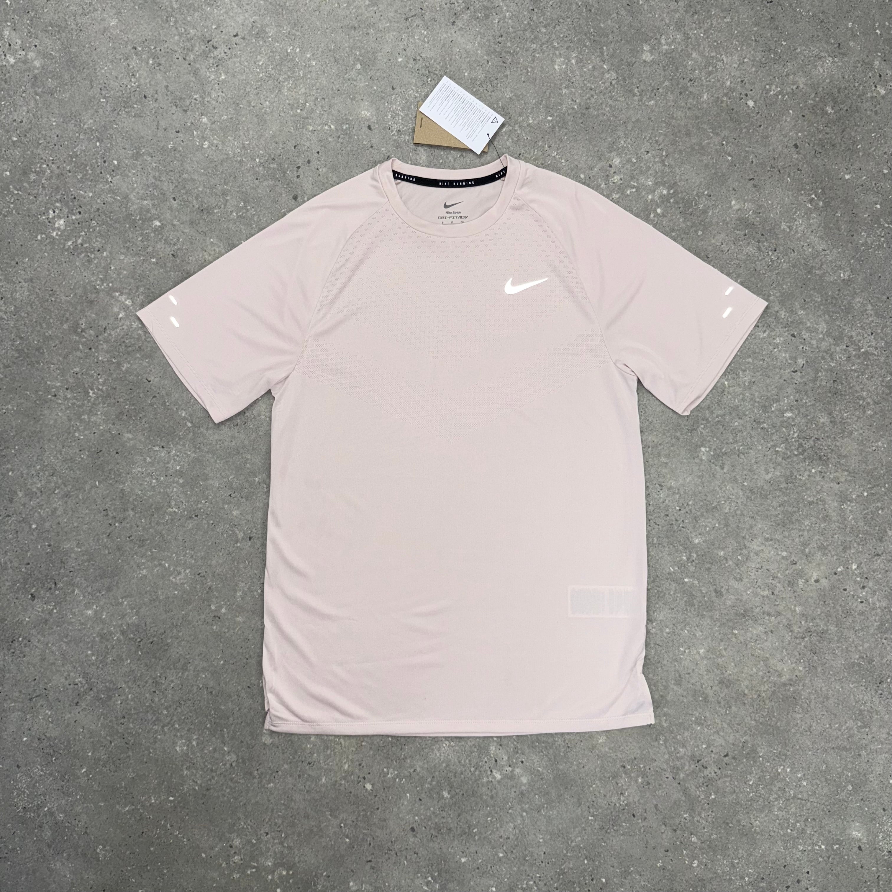 NIKE ADV STRIDE T-SHIRT - PINK FOAM