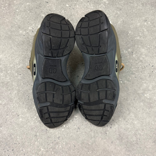 DIOR B22 KHAKI - (EU 41 / UK 7)
