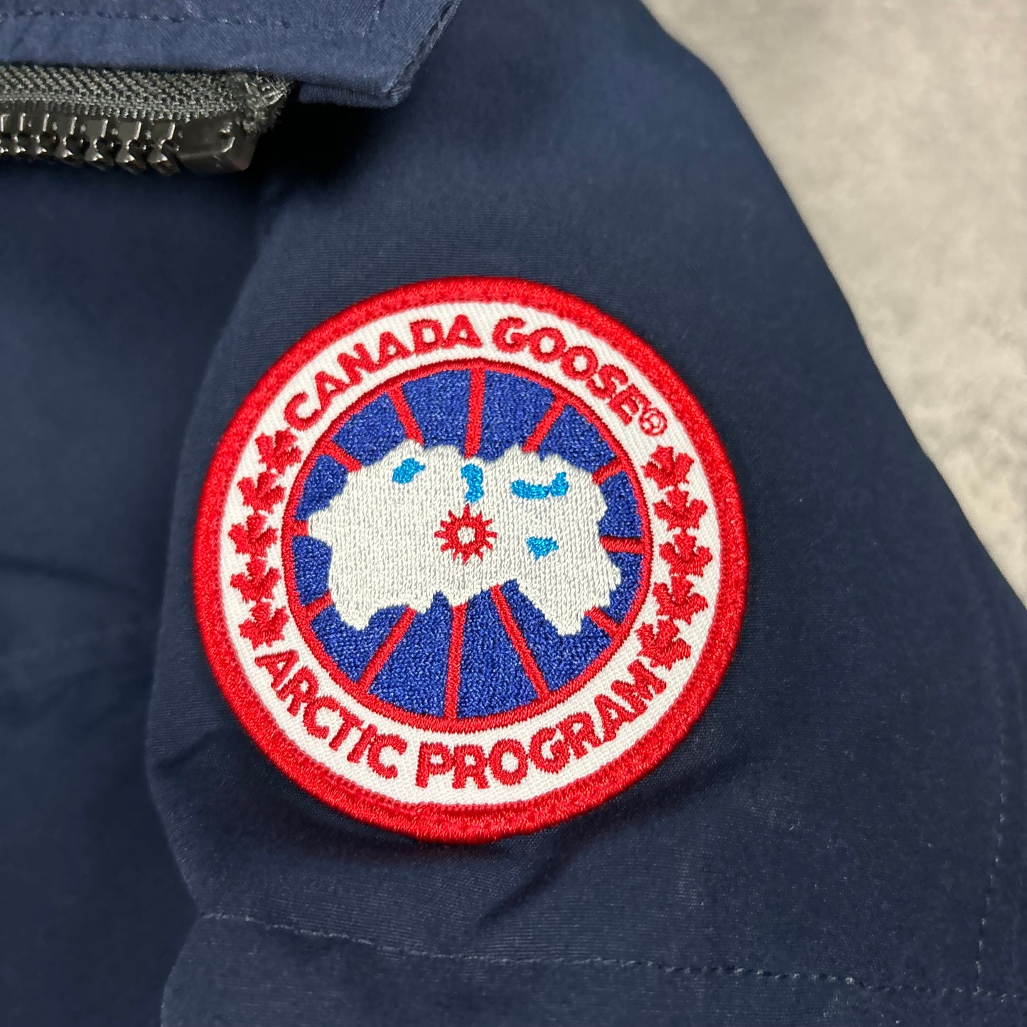 CANADA GOOSE MACMILLAN PARKA - XS