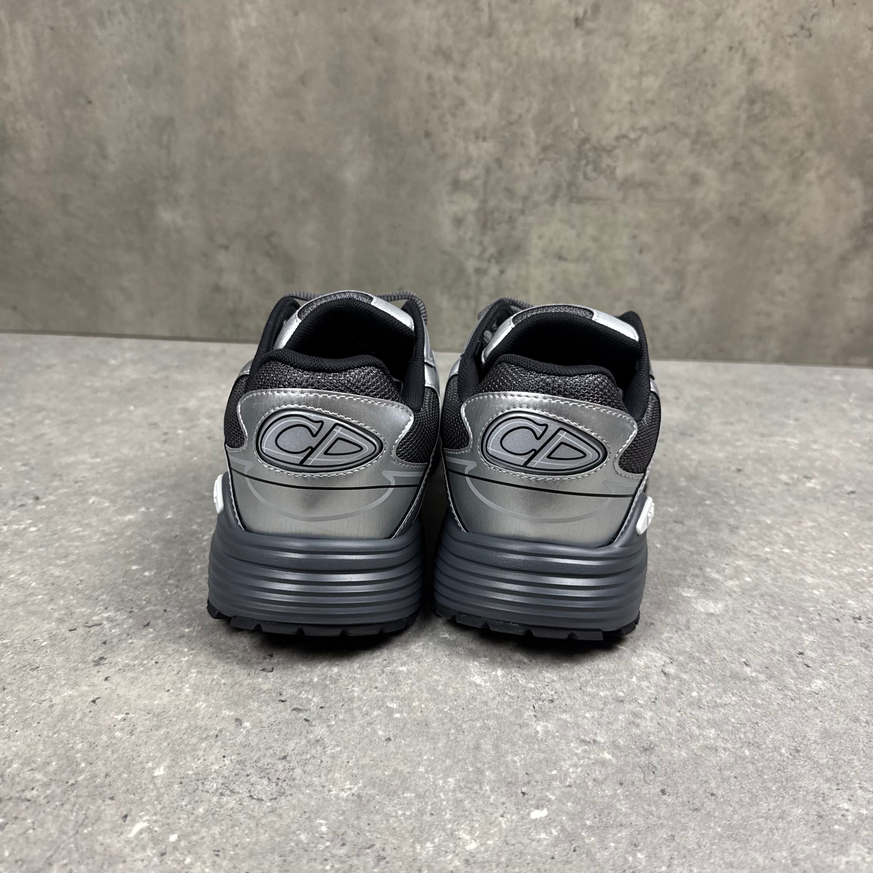DIOR B30 GREY/SILVER - (EU42 / UK8)