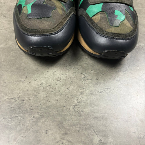 VALENTINO ROCKRUNNER - EU 40 / UK 6