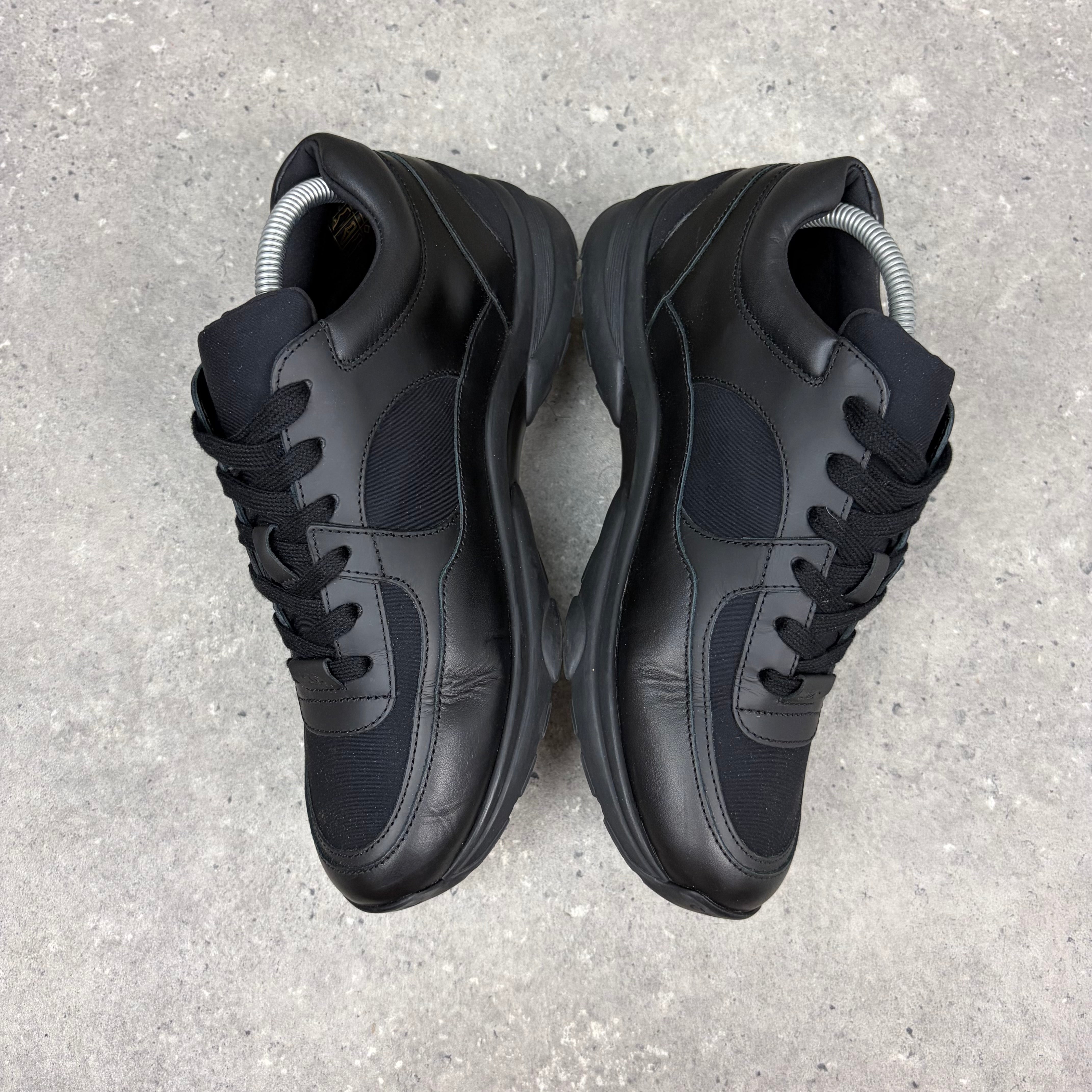 CHANEL RUNNERS -  (EU 41 / UK 7)